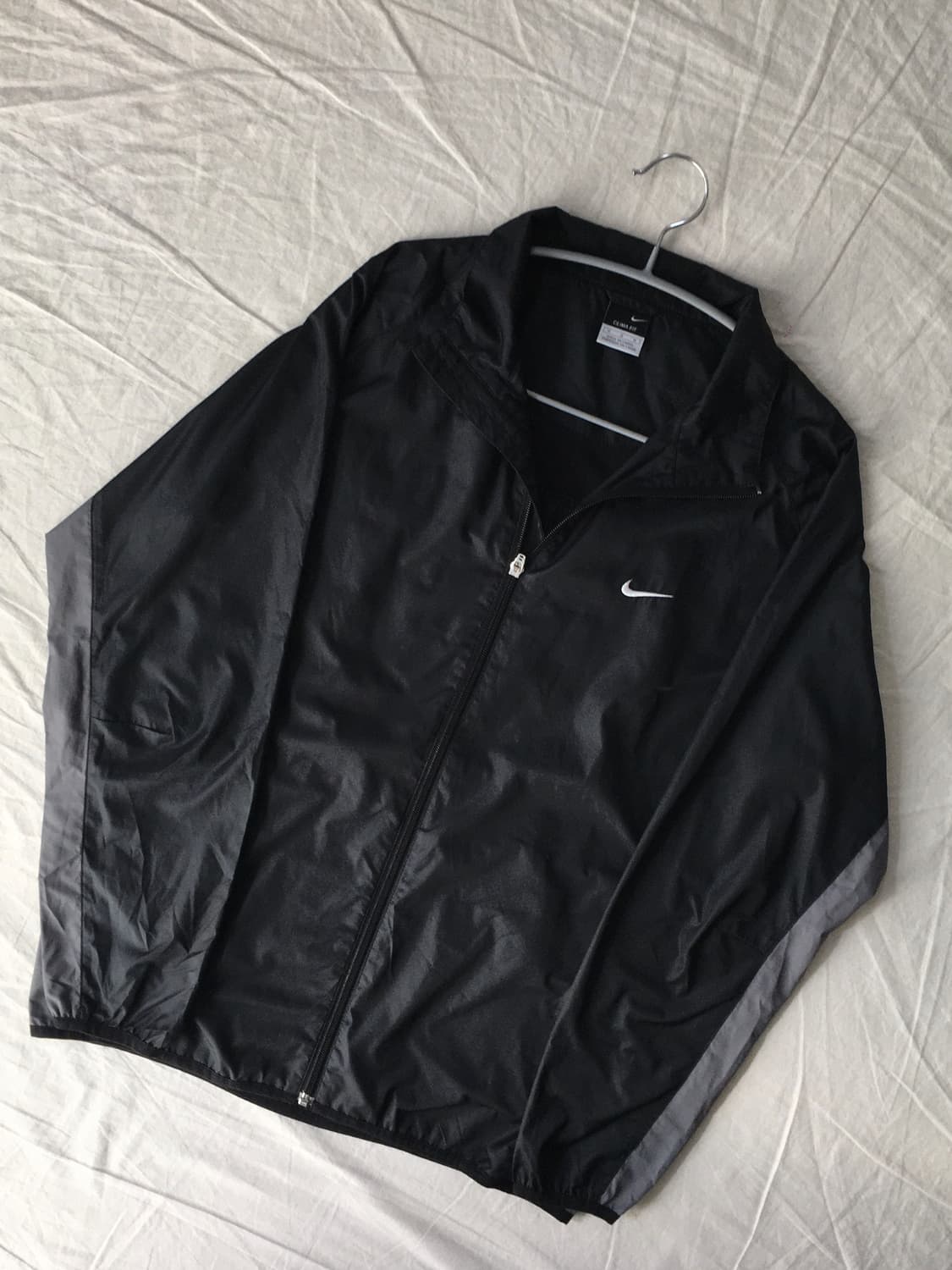 나이키 스우시 바람막이 상품이미지3