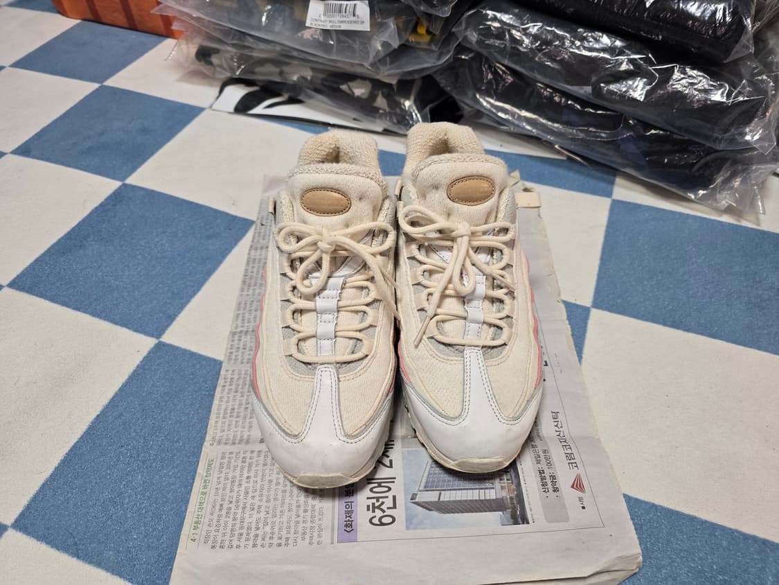 [w250] 나이키 에어맥스95 크림슨 틴트 상품이미지2