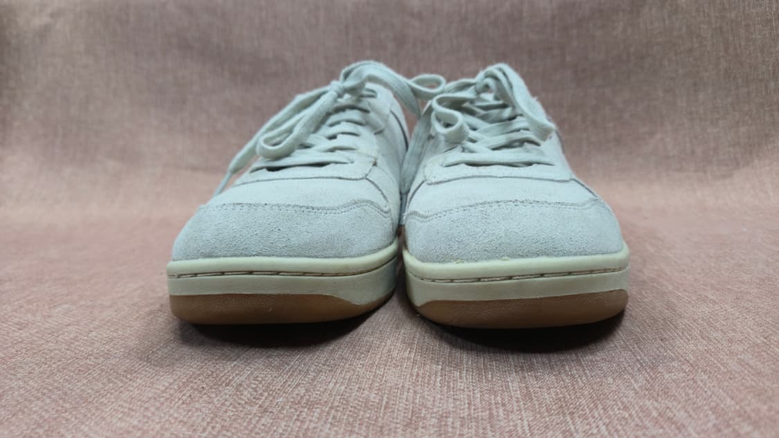 망고 285mm- 화이트 색상 스웨이드  스니커즈 상품이미지3