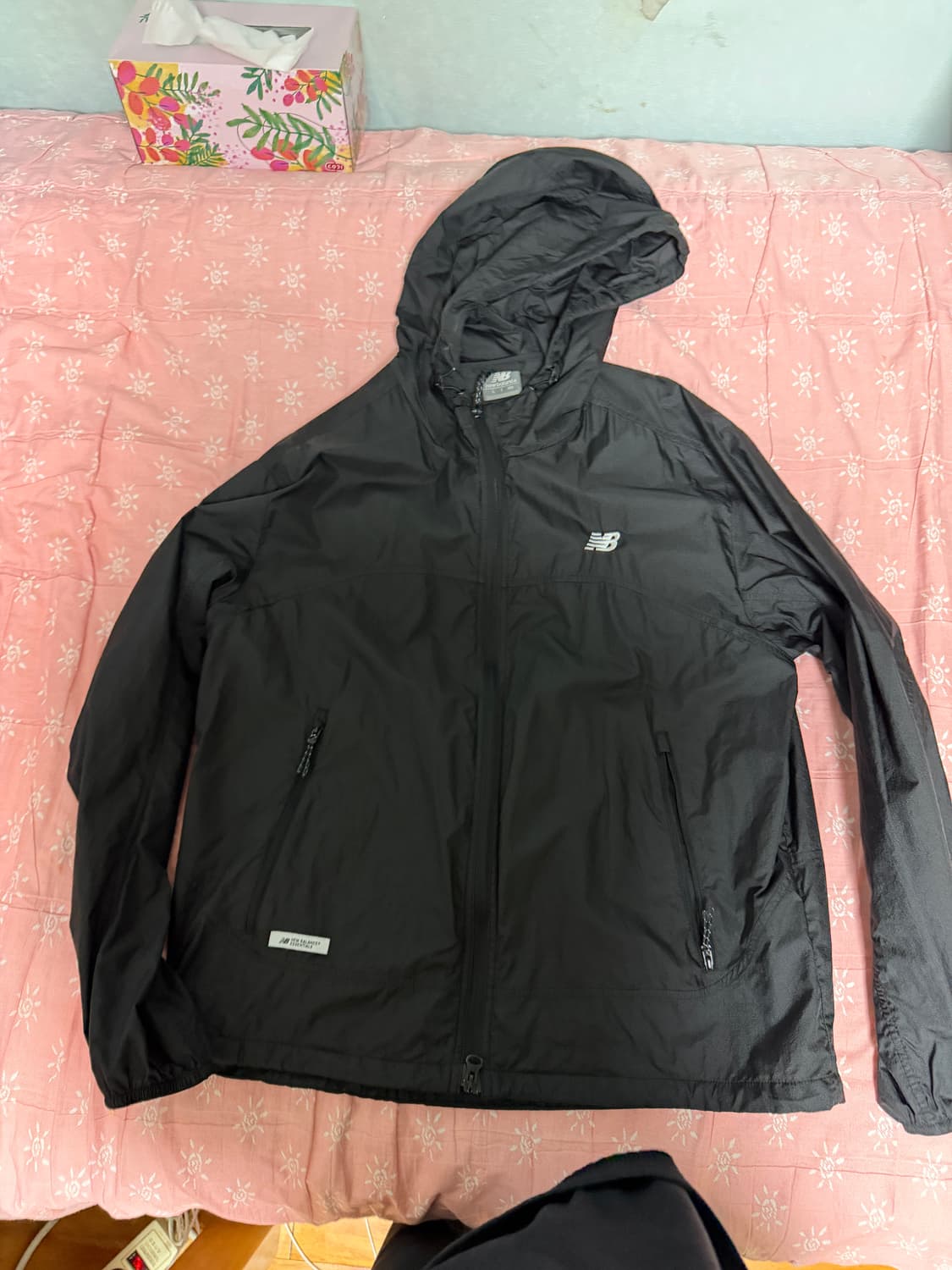 뉴발란스 우븐 러닝 바람막이 L사이즈  새상품급 판매 상품이미지1