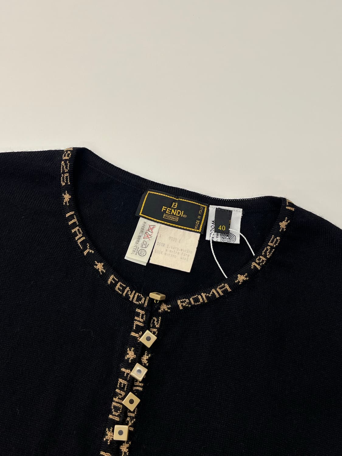 Fendi 펜디 블랙 울 니트 가디건 상품이미지6