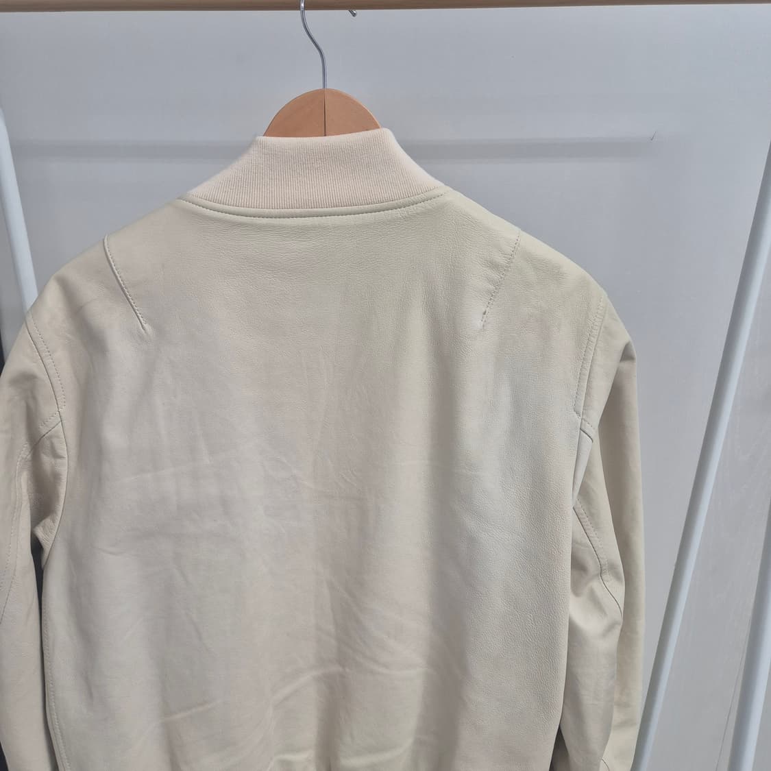 이스트로그 ma1 레더 자켓 무스탕 상품이미지10