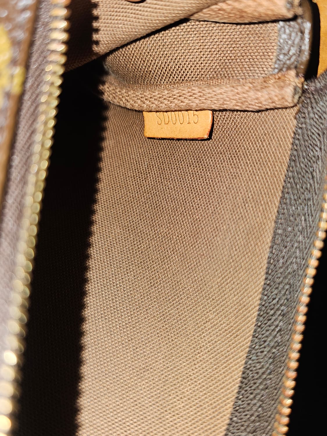 정품) 루이비통 포치 모노그램 파우치백 미니백 가방 (연장고리 포함) 상품이미지9