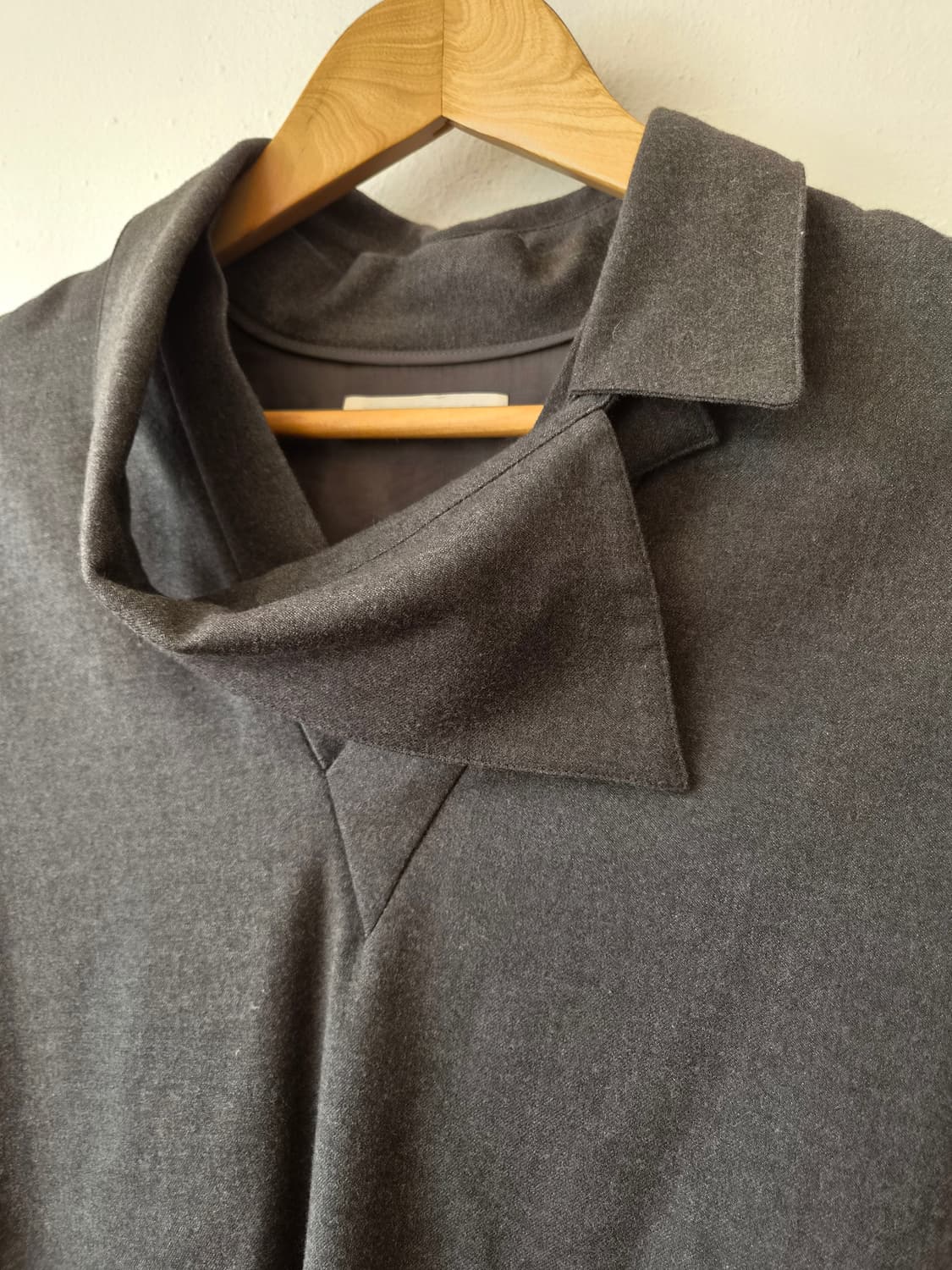 분더샵 여성 드레이프넥블라우스 34사이즈 상품이미지6