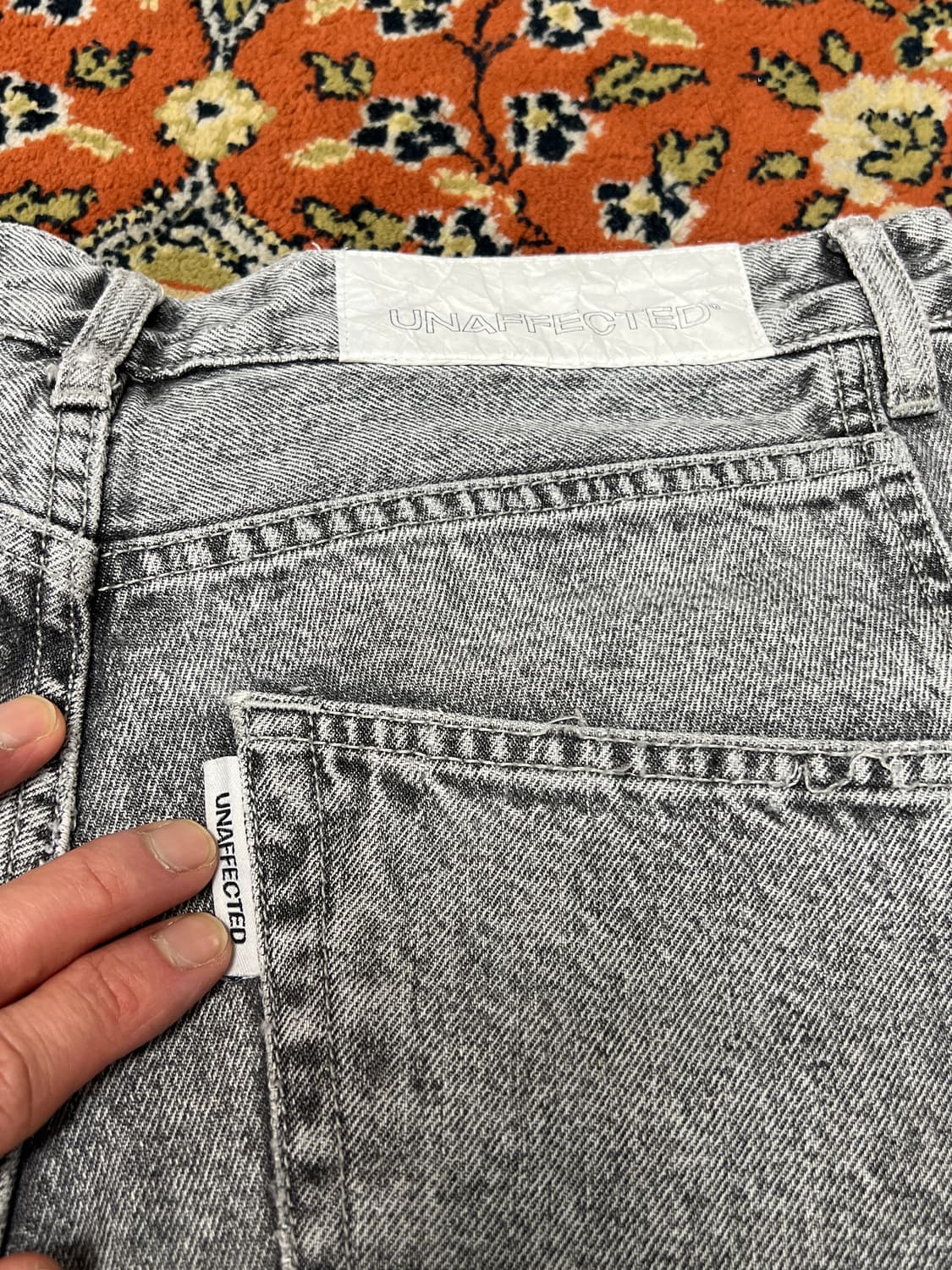 [M] 언어펙티드 트랙 데님 그레이 팬츠 상품이미지4