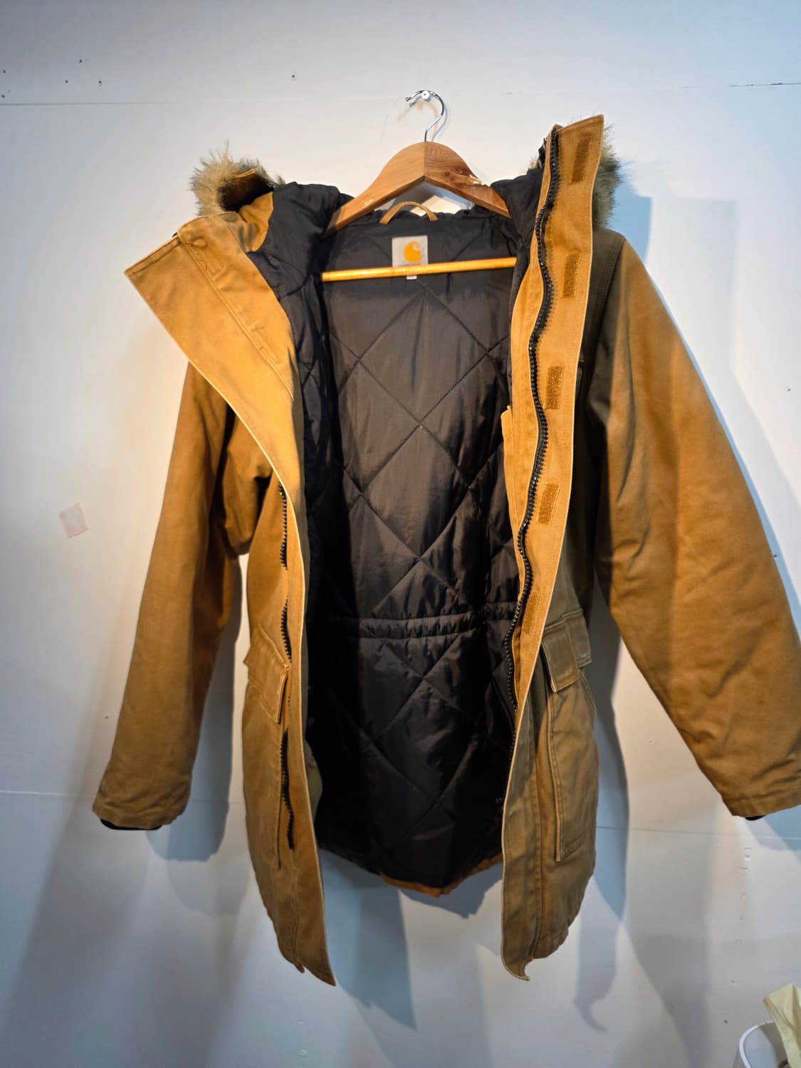 칼하트 시베리안 파카xs 사이즈 판매 합니다 상품이미지7