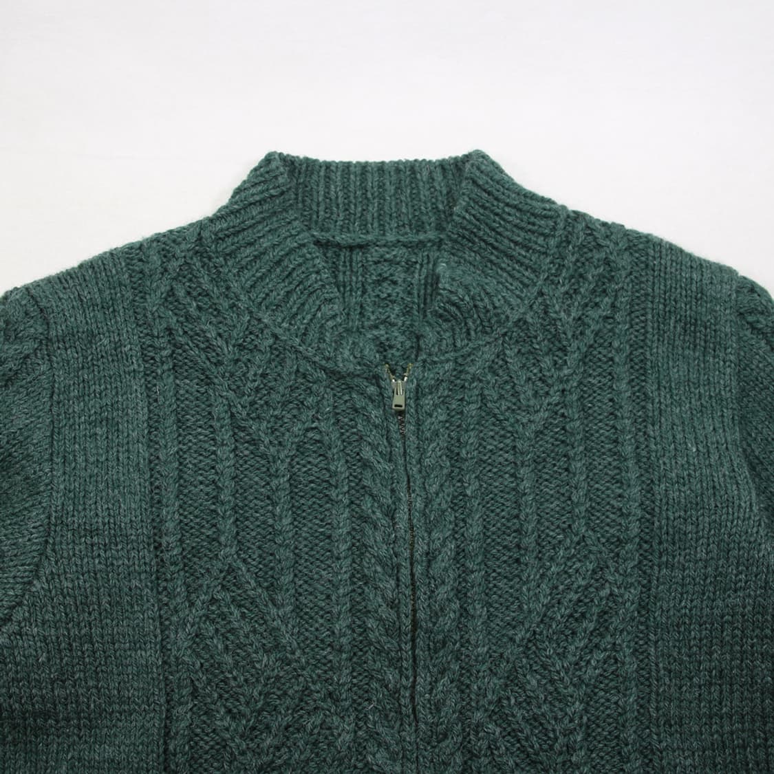 (착용컷) 울 꽈배기 니트 집업 자켓 (남성용 103) 상품이미지4