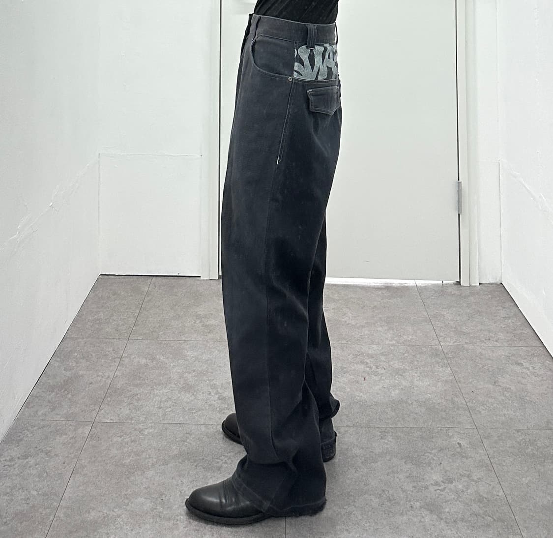 Back Graphic Printed Wide Denim Pants 상품이미지4