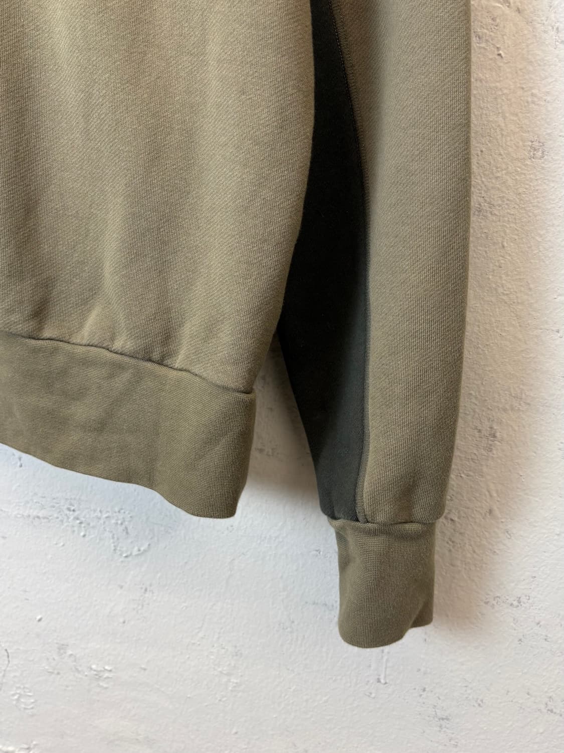 나이키 에어 스우시 빅로고 프린팅 맨투맨 카키 상품이미지3