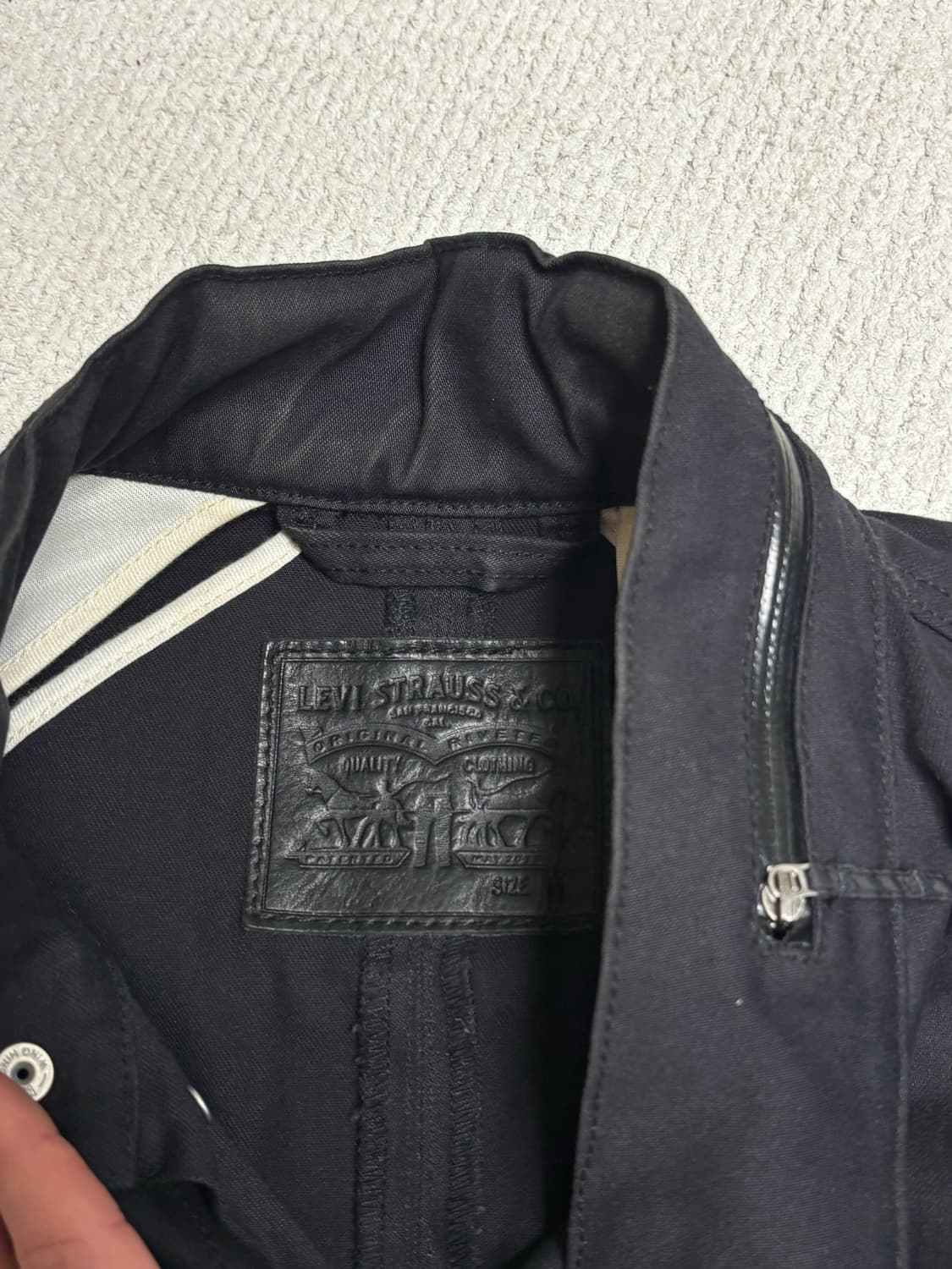 리바이스 화이트 탭 블랙트러커 자켓 상품이미지4