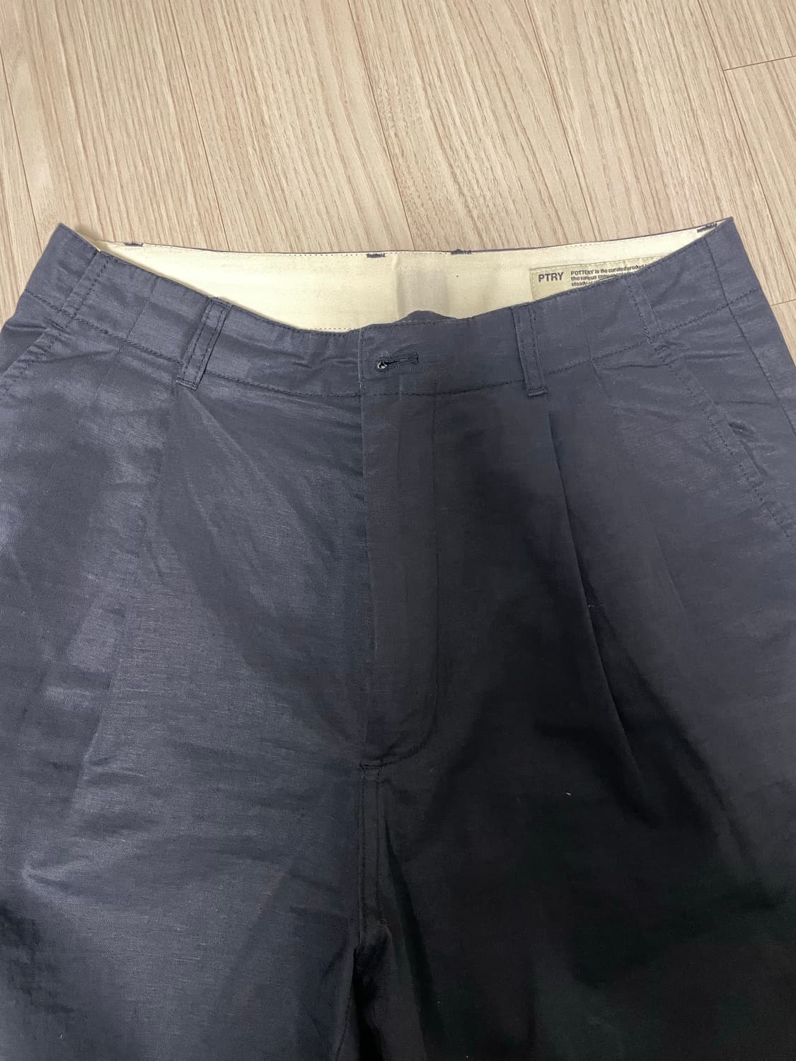 포터리 투플리츠 와이드 치노 팬츠 네이비 1 상품이미지2