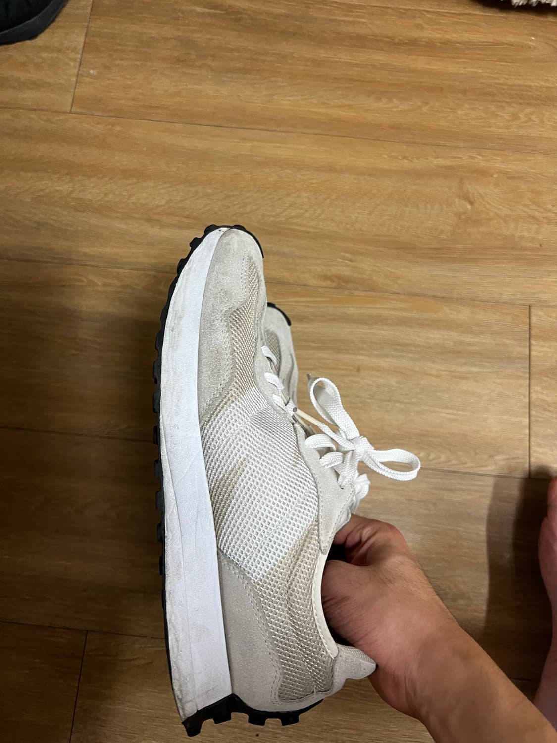뉴발란스 327 상품이미지3