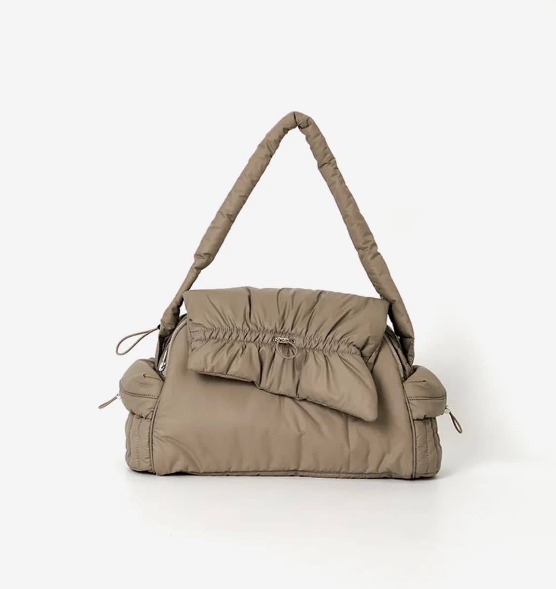와이이이엘 SHIRRING SHOULDER PADDED BAG BEIGE 상품이미지1