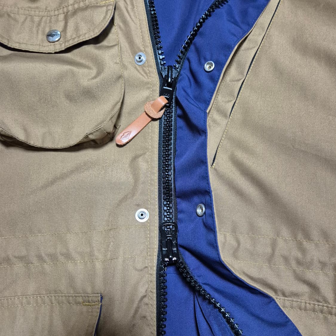 바튼웨어 (Battenwear) 트래블 쉘 파카 판매 상품이미지4