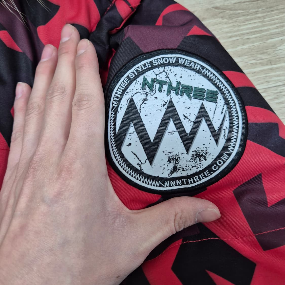 NTHREE 카모 패턴 퍼후드 스노우보드 스키점퍼 M(95) 상품이미지5