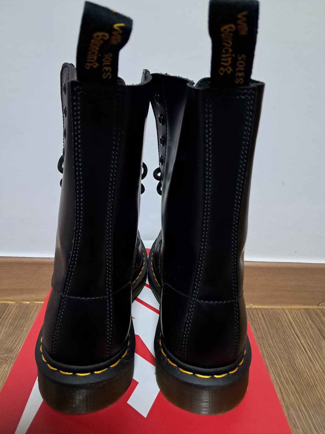 닥터마틴 10홀 부츠 270 상품이미지3