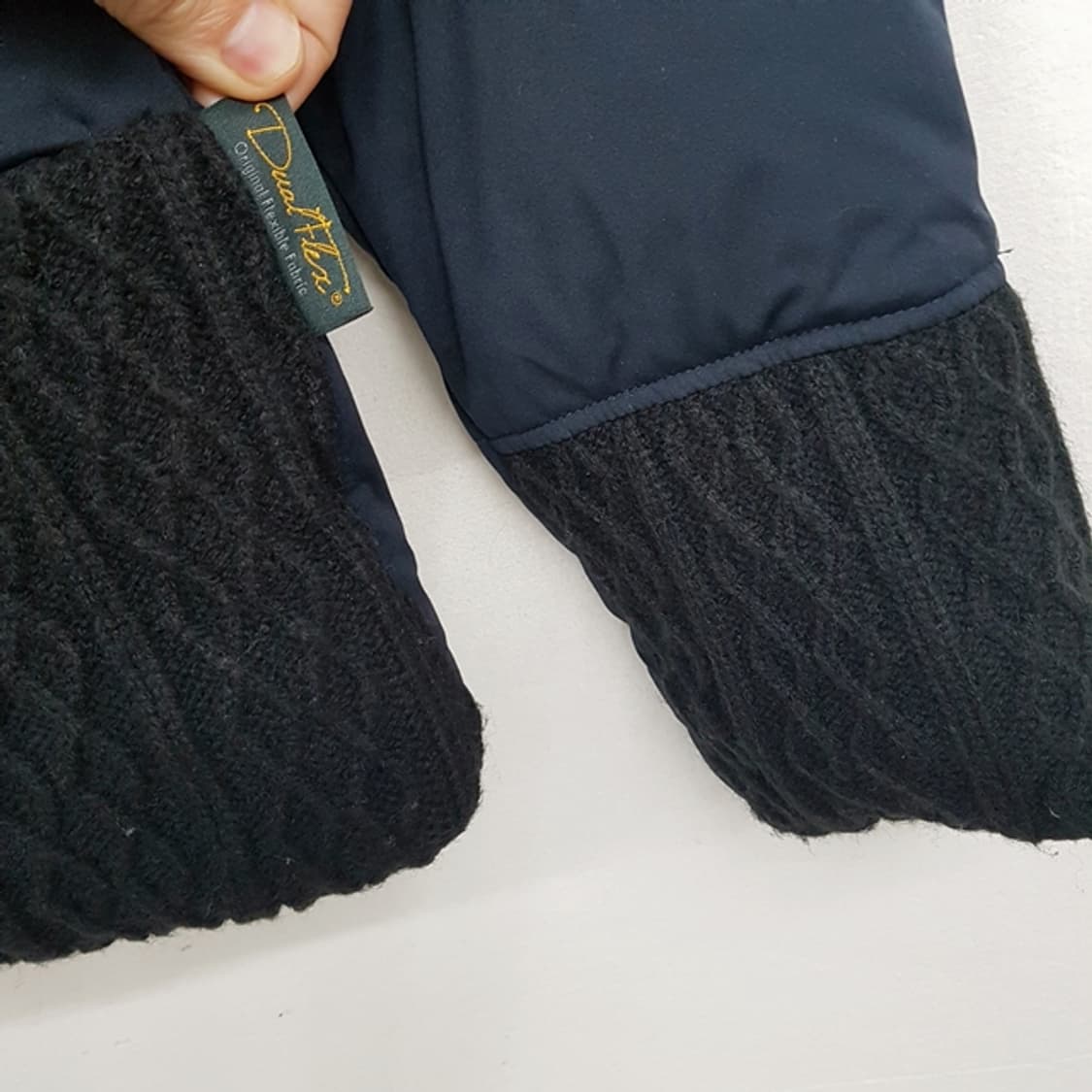 YOSOOU Dual Flex 다운 패딩 크롭 점퍼 네이비 상품이미지4