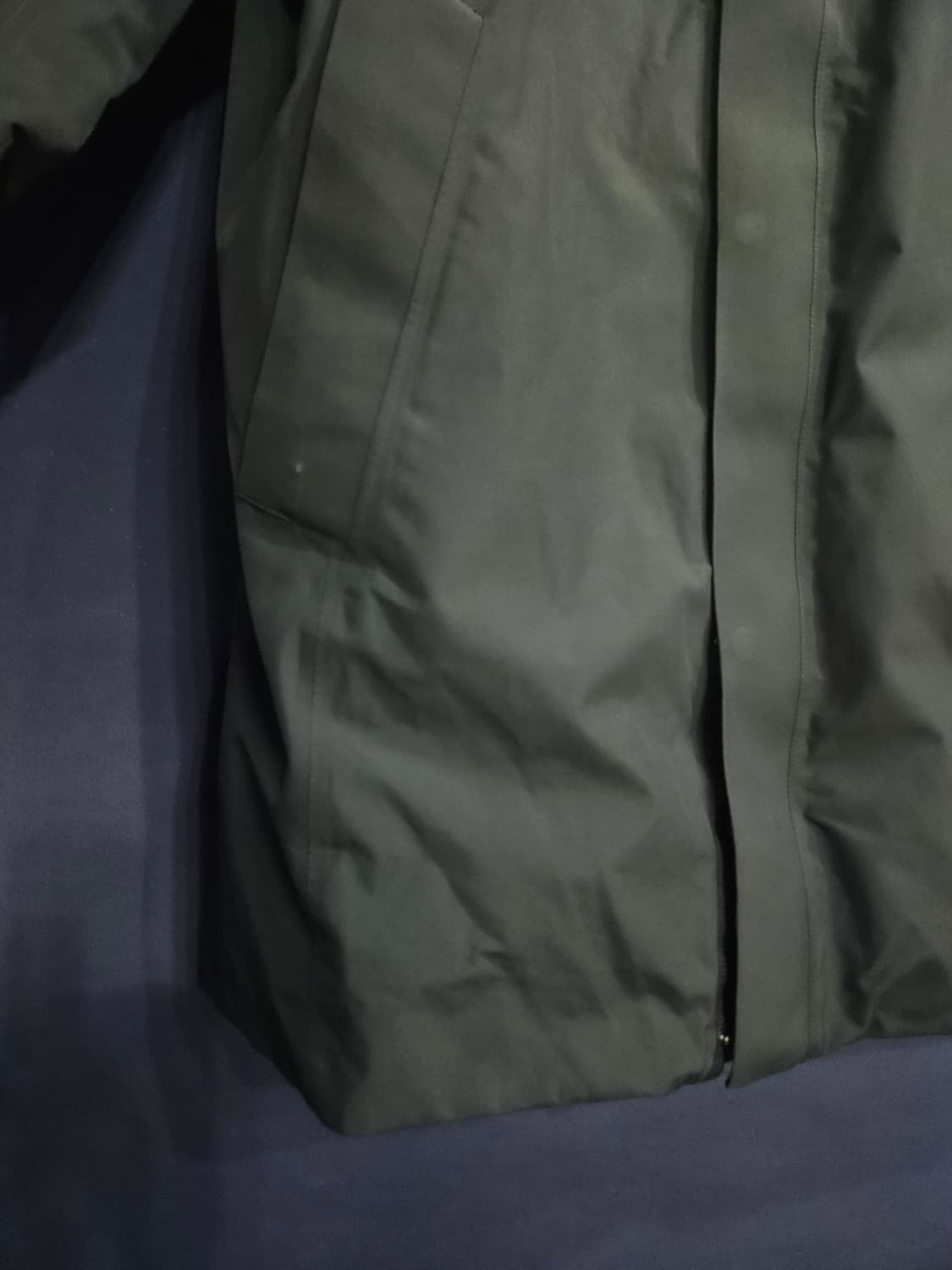 네파 고어텍스 다크그린 남성 110 구스다운 패딩  상품이미지6