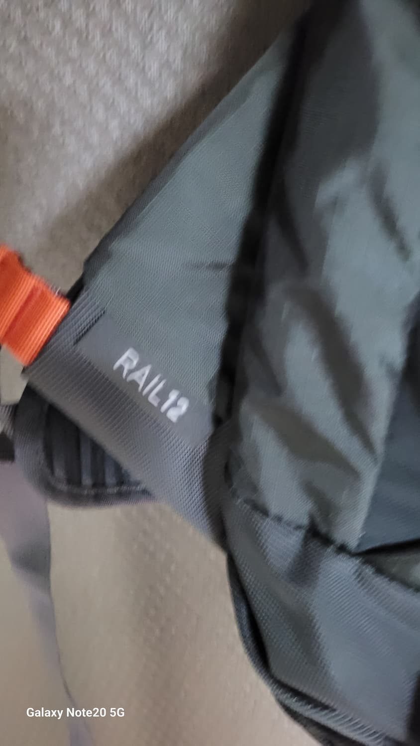 툴레 백팩 상품이미지4