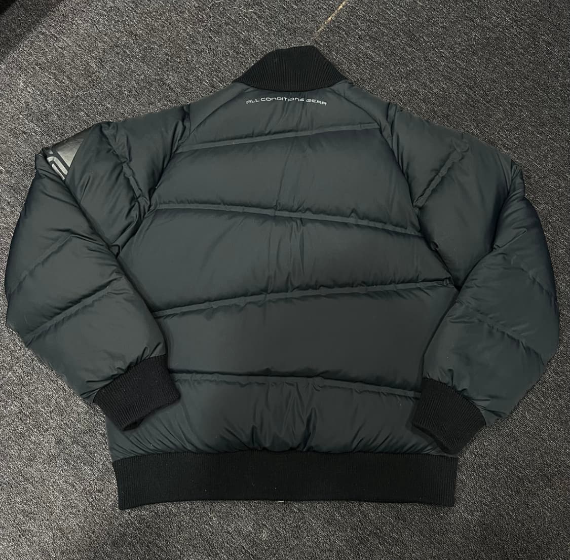 나이키 ACG 00's 숏패딩 점퍼 상품이미지4