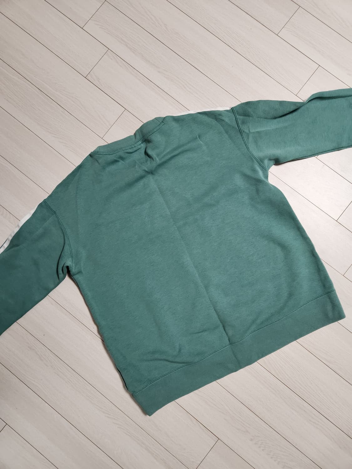 아디다스 맨투맨 crew sweater사이즈s

사용감 외에 오염하자없이 상품이미지2