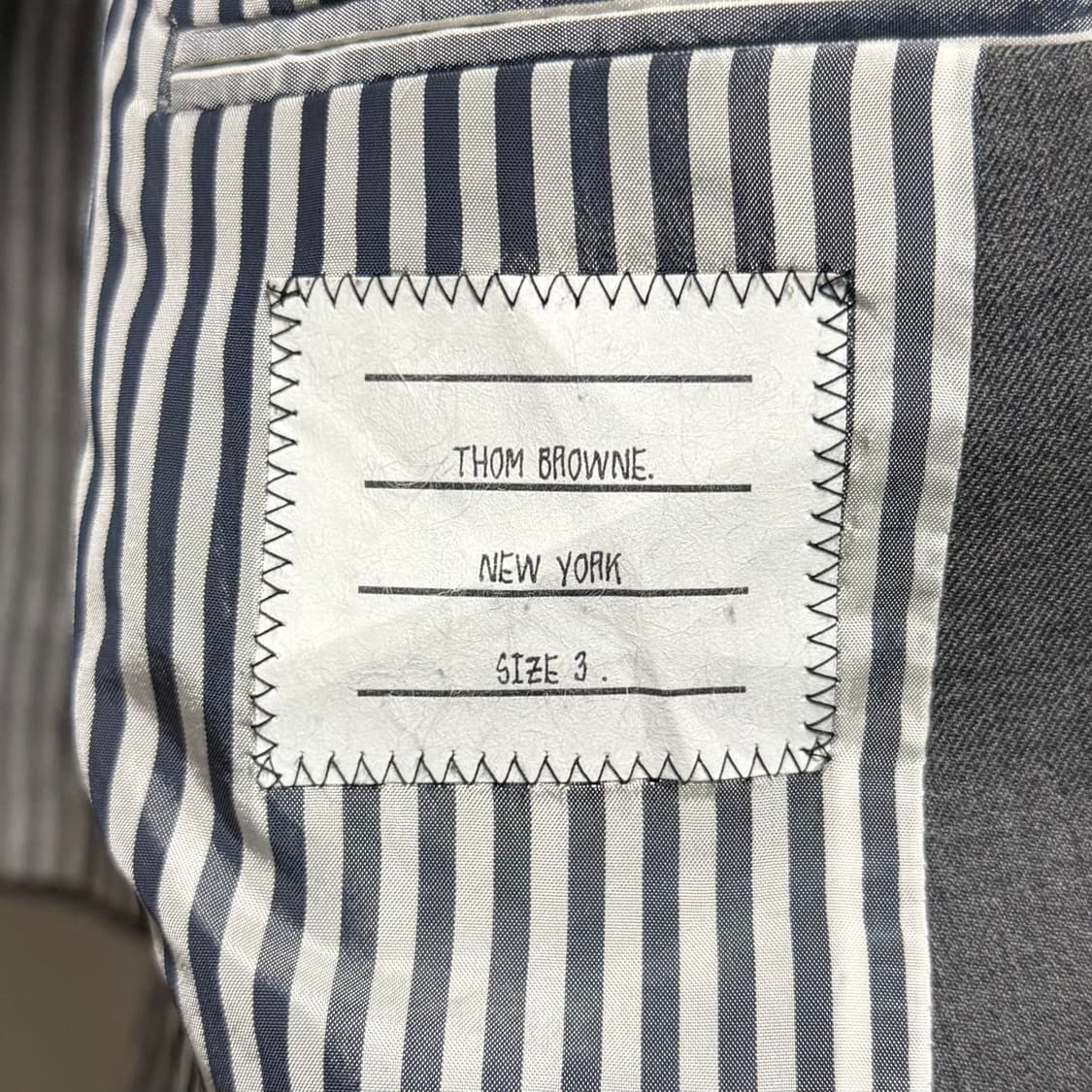 [S+급/3] 톰브라운 울 트윌 클래식 수트 정장 그레이 상품이미지7