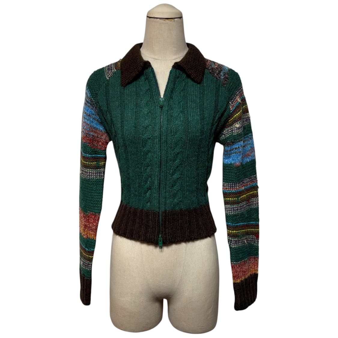 3669 그린 에스닉 패턴 크롭 꽈베기 니트집업 상품이미지1