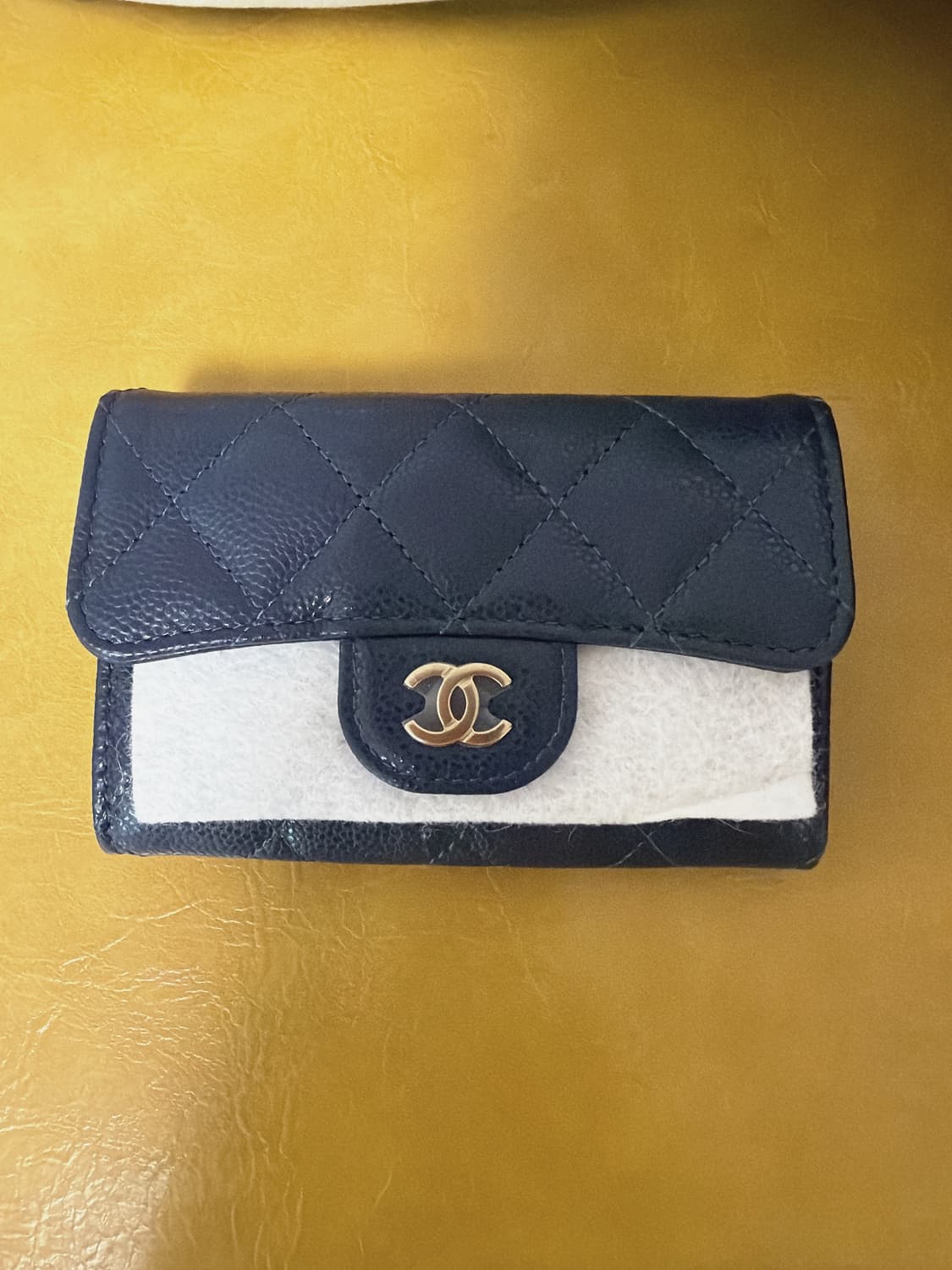 샤넬 클래식 카드 홀더 그레인드 샤이니 카프스킨 상품이미지1