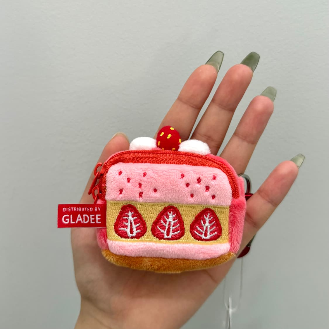  Gladee 그라디 에어팟 케이스 미니 키링 딸기케이크 상품이미지2