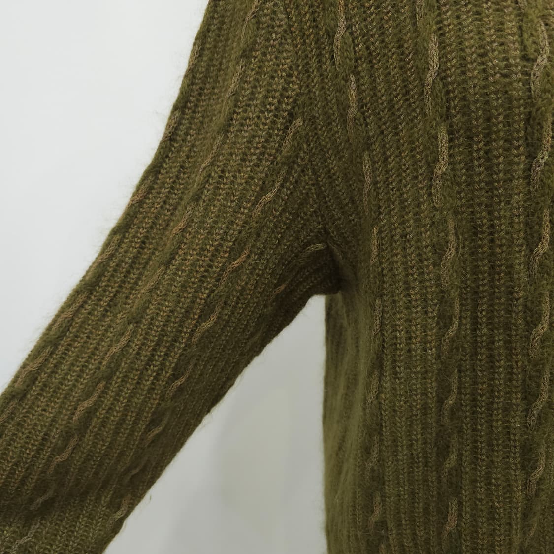 울 헤어리 딥올리브 컬러믹스 진주버튼 가디건 상품이미지5