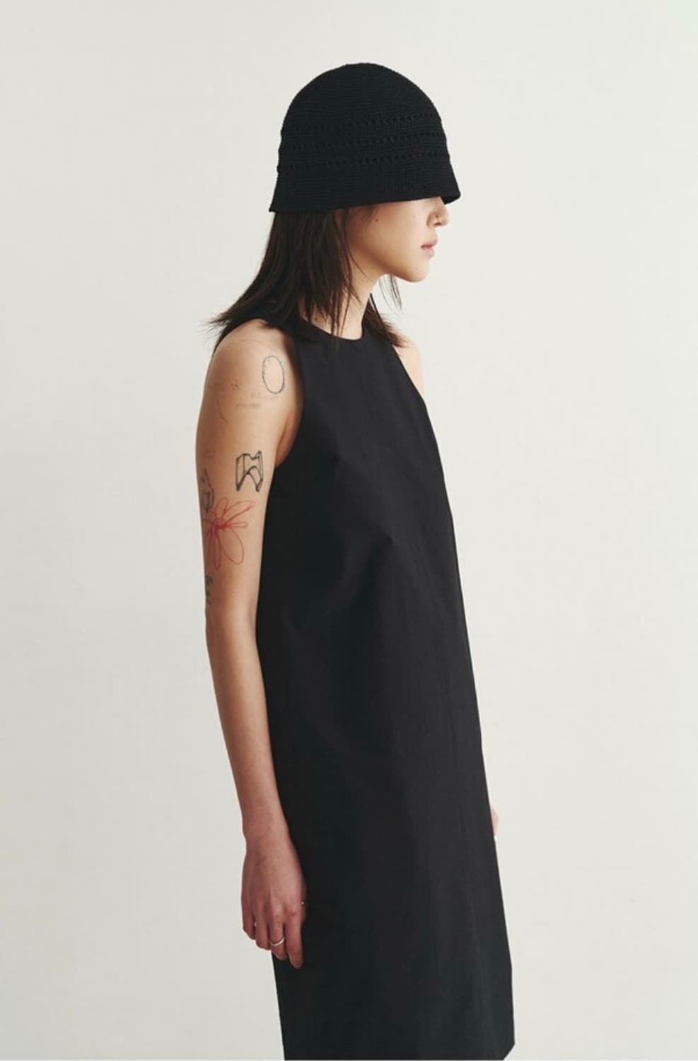 [REPOS] FLAT SLEEVELESS DRESS (BLACK) 상품이미지2