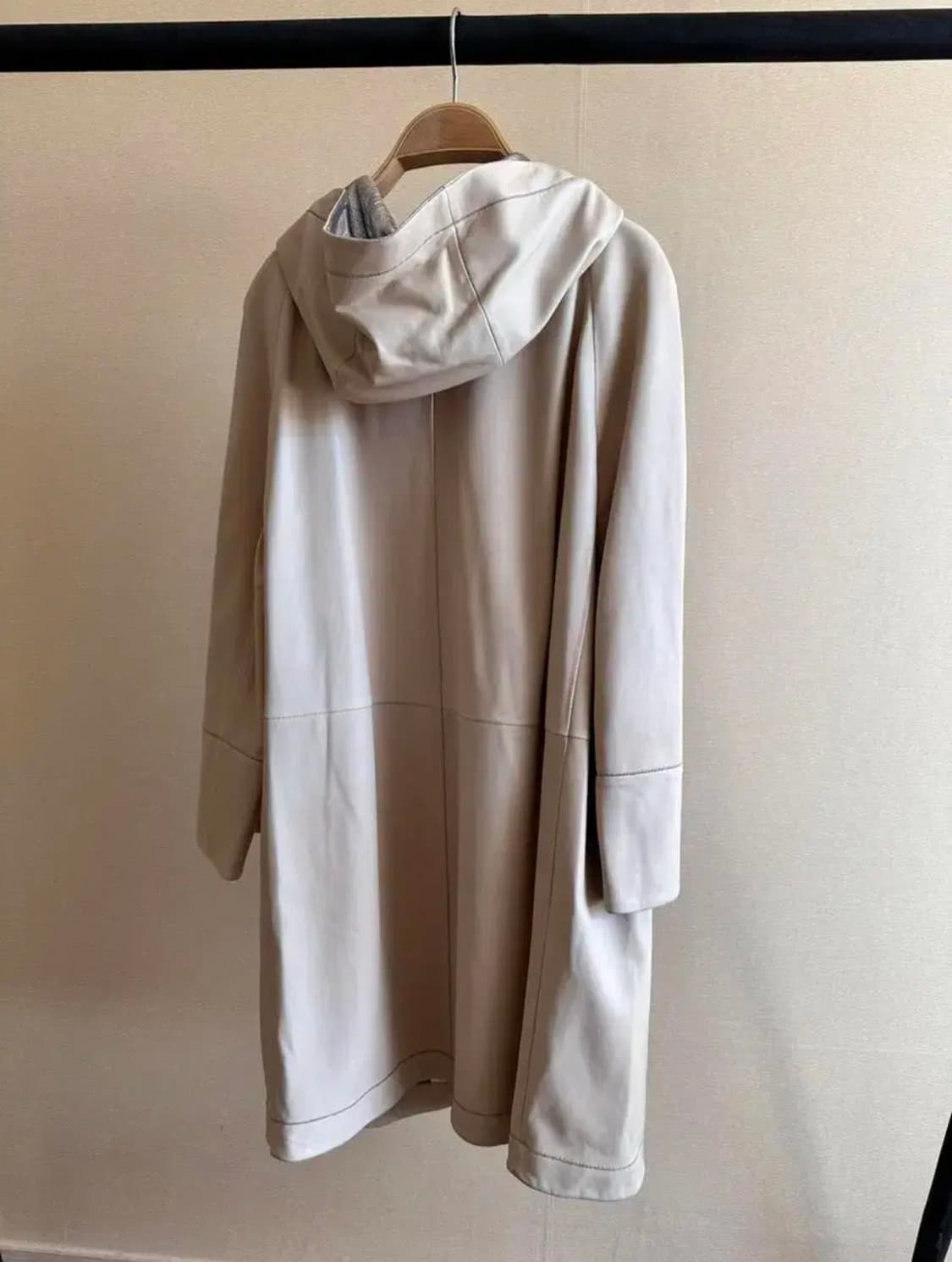 정품 브루넬로쿠치넬리 최고가 양가죽코트 정품40사이즈 상품이미지3