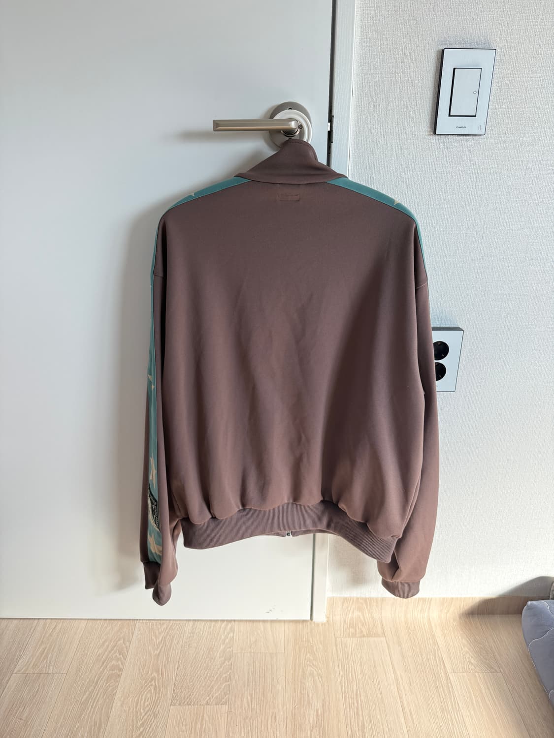 캐피탈 웨빙 트림 저지 트랙 자켓 브라운 상품이미지2