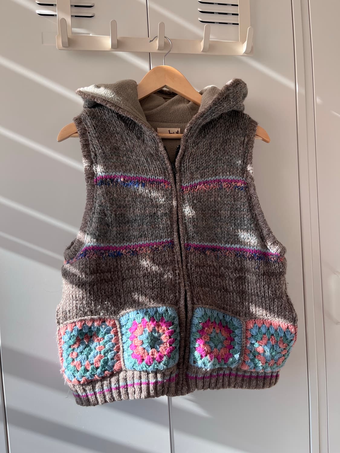 Titicaca 티티카카 모티브 니트 조끼 집업 상품이미지3