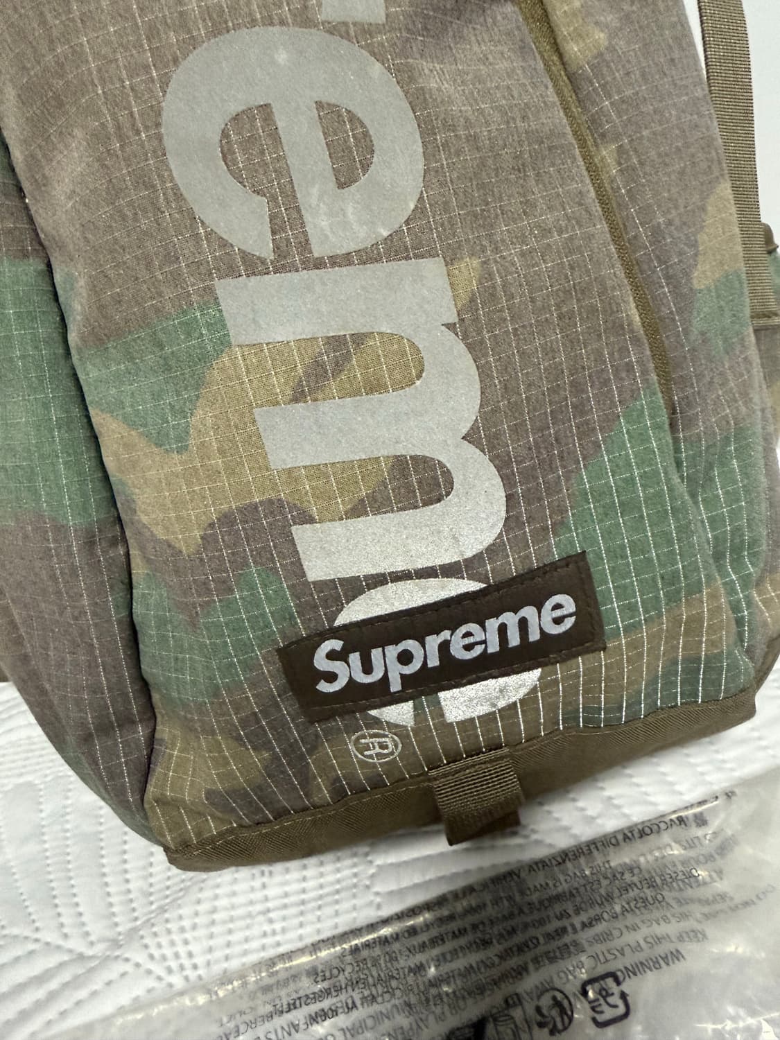 슈프림 백팩 우드랜드 카모 - 24SS 상품이미지2
