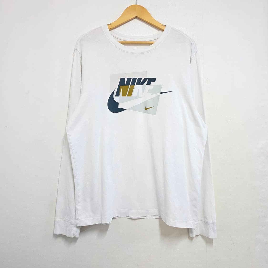 XXL 나이키 화이트 롱슬리브 상품이미지1