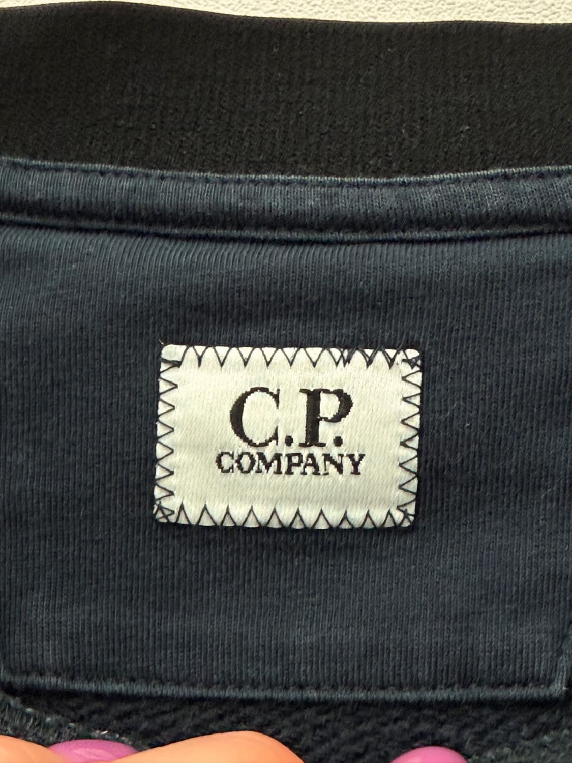 CP컴퍼니 라이트 플리스 렌즈 와펜 맨투맨 상품이미지6