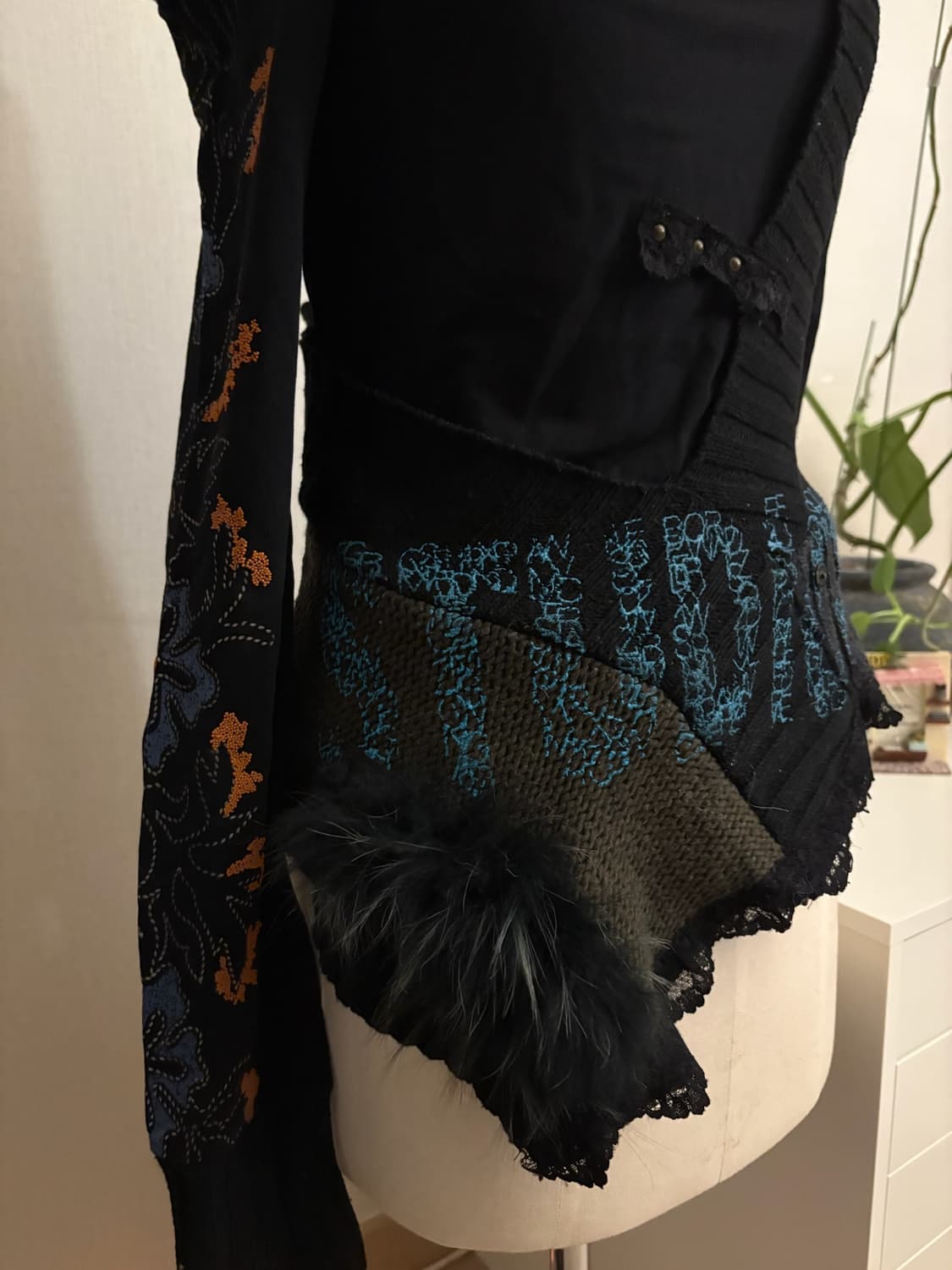 One shoulder knit 상품이미지1