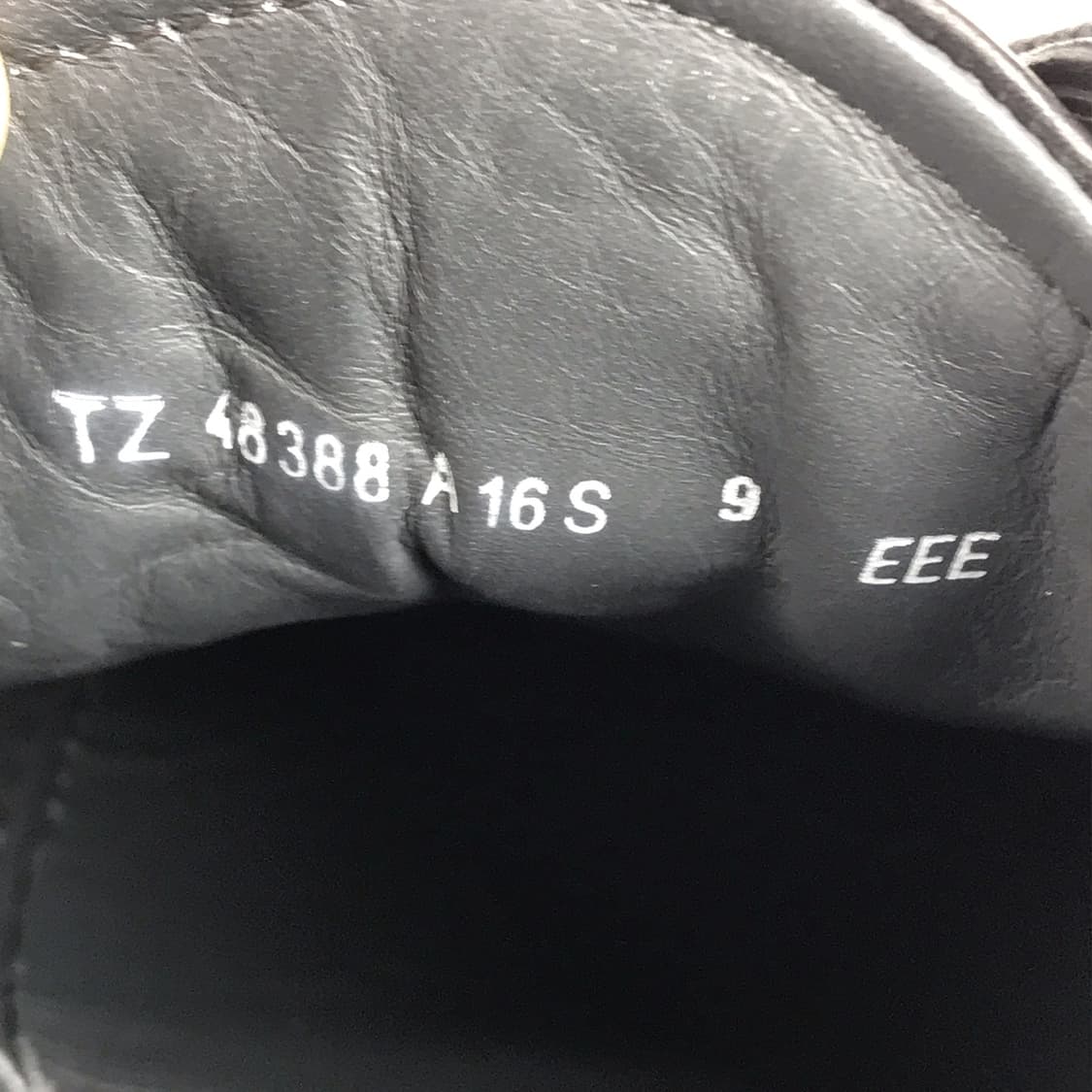 페라가모 벨벳 스니커즈 신발 남성9 (280) 상품이미지10