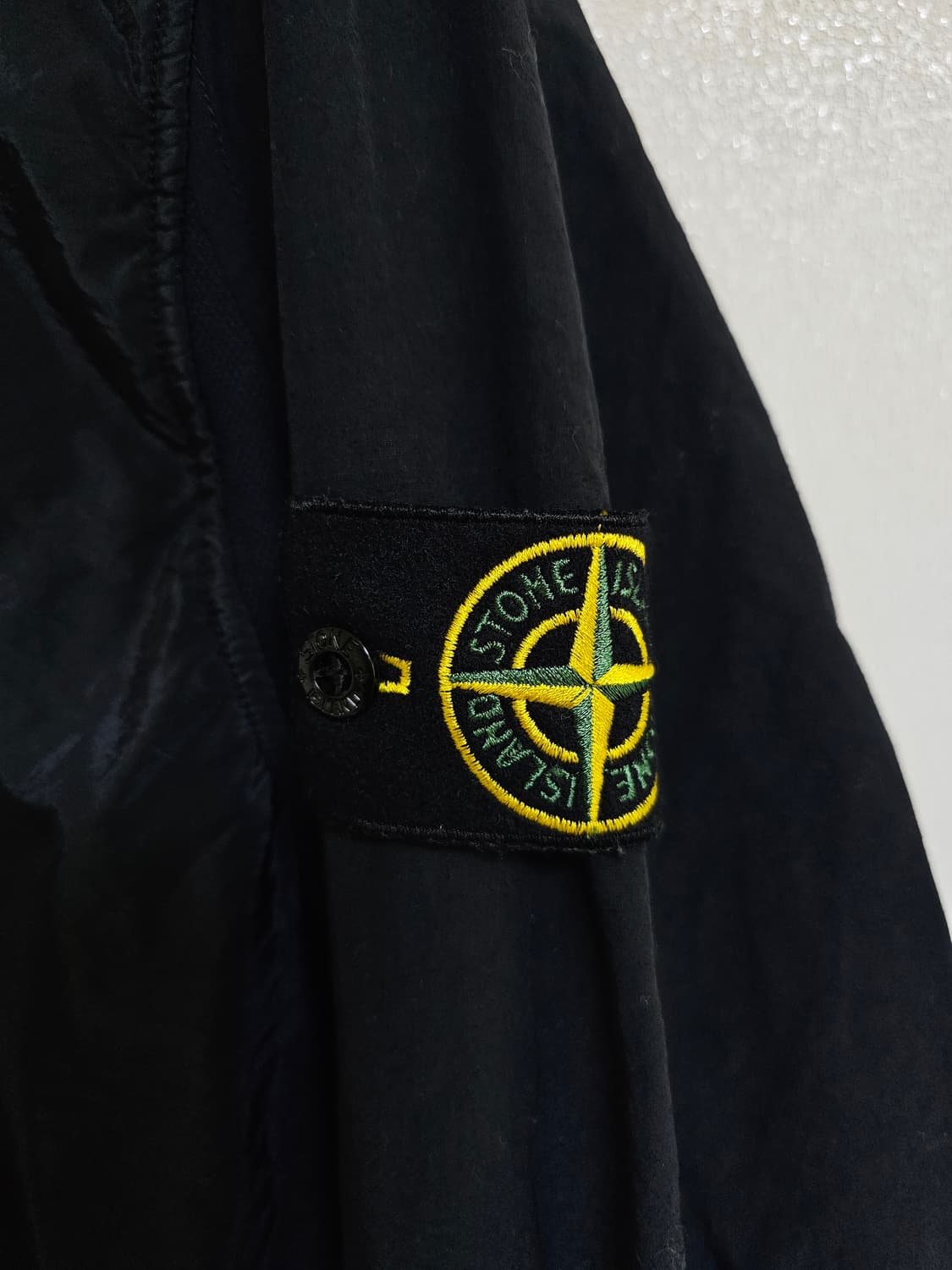 스톤아일랜드 브러쉬드 코튼 나일론메탈 후드집업 상품이미지3