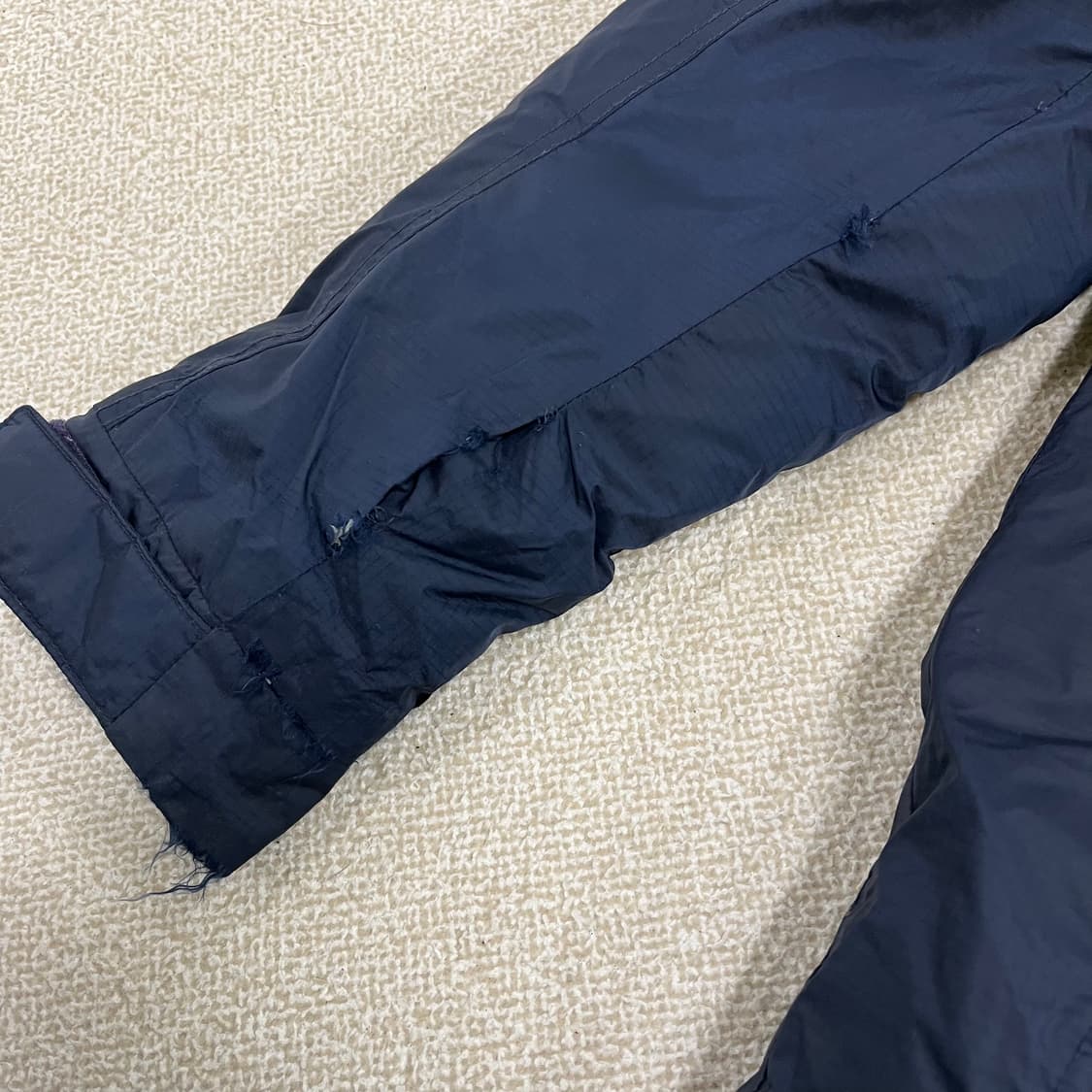 [실측확인] 코오롱스포츠 윈드스토퍼 구스다운 패딩 점퍼 (소매찢어짐) 0 상품이미지6