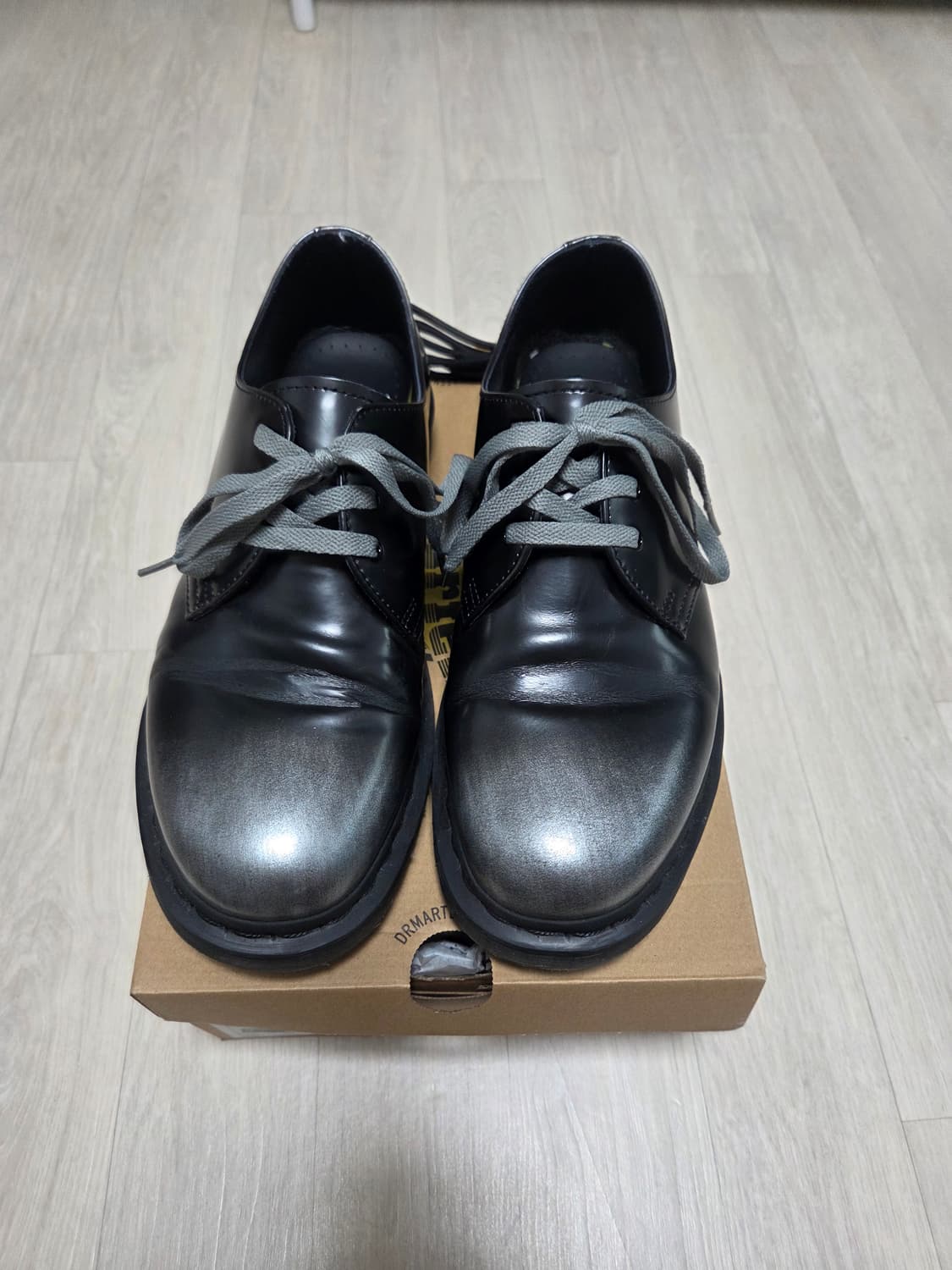 닥터마틴 280 실버아카시아 상품이미지1