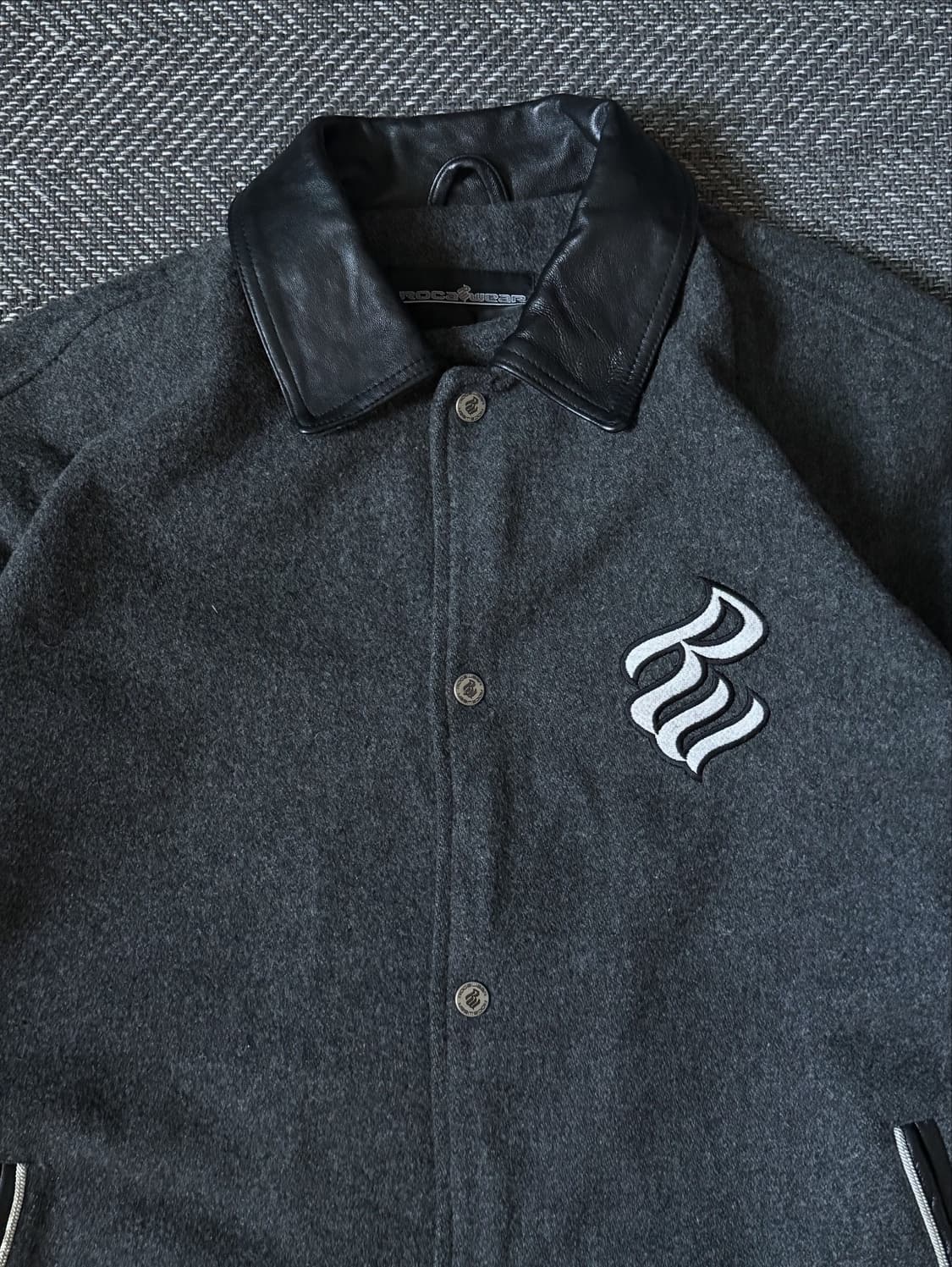 ROCA WEAR 로카웨어 울레더 올드스쿨 빈티지 바시티 (110-) 상품이미지2