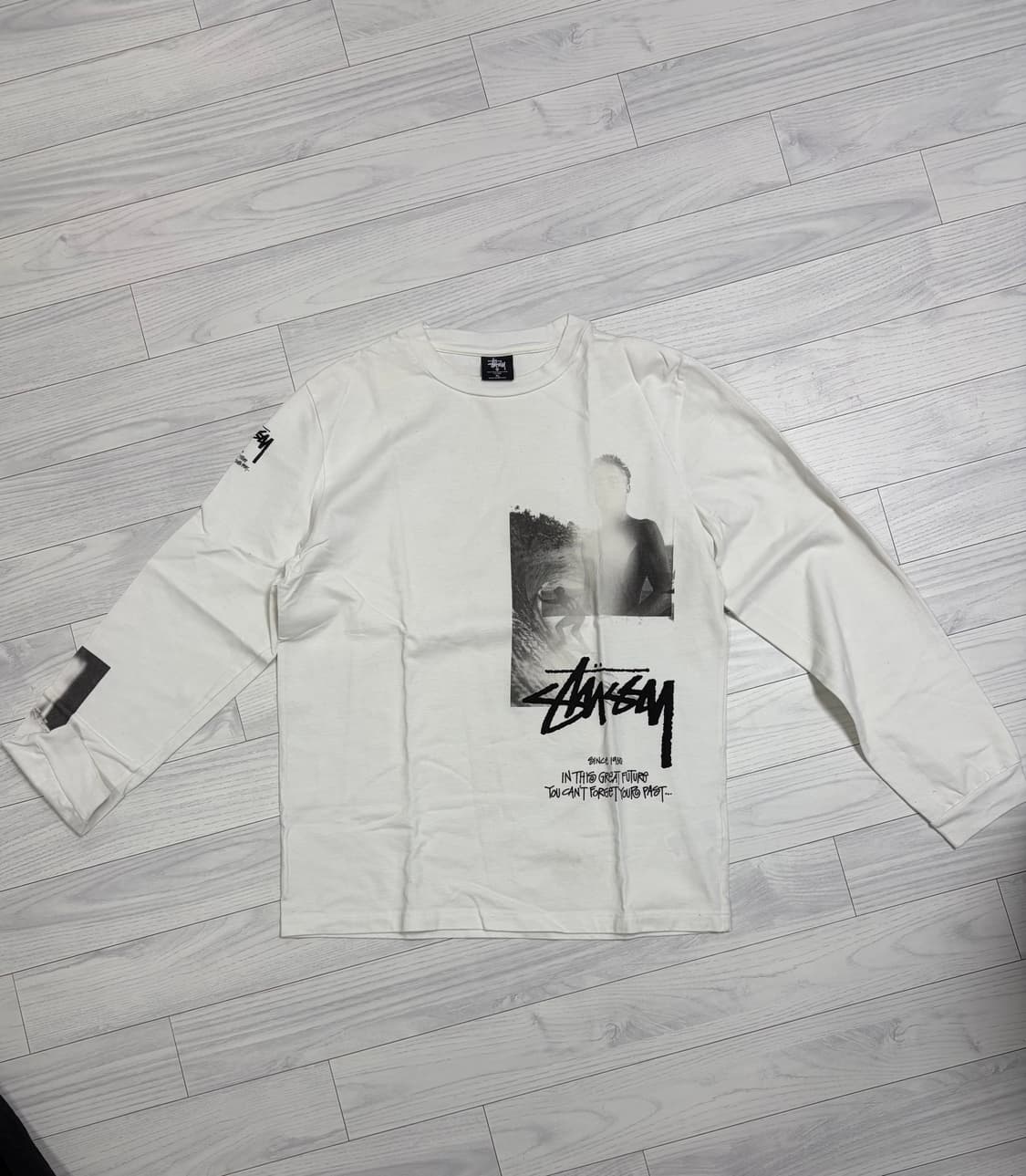 스투시 x 메튜 윌리엄스 화이트 긴팔티  XL 상품이미지1