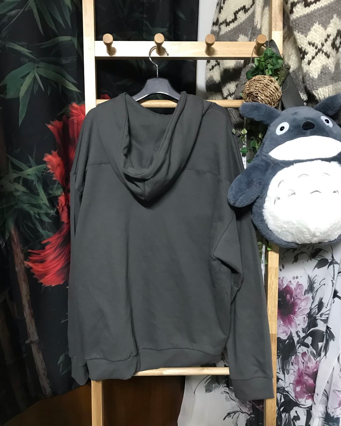 빈티지 차콜그레이 스타패치 자수 투웨이 후드집업 상품이미지3