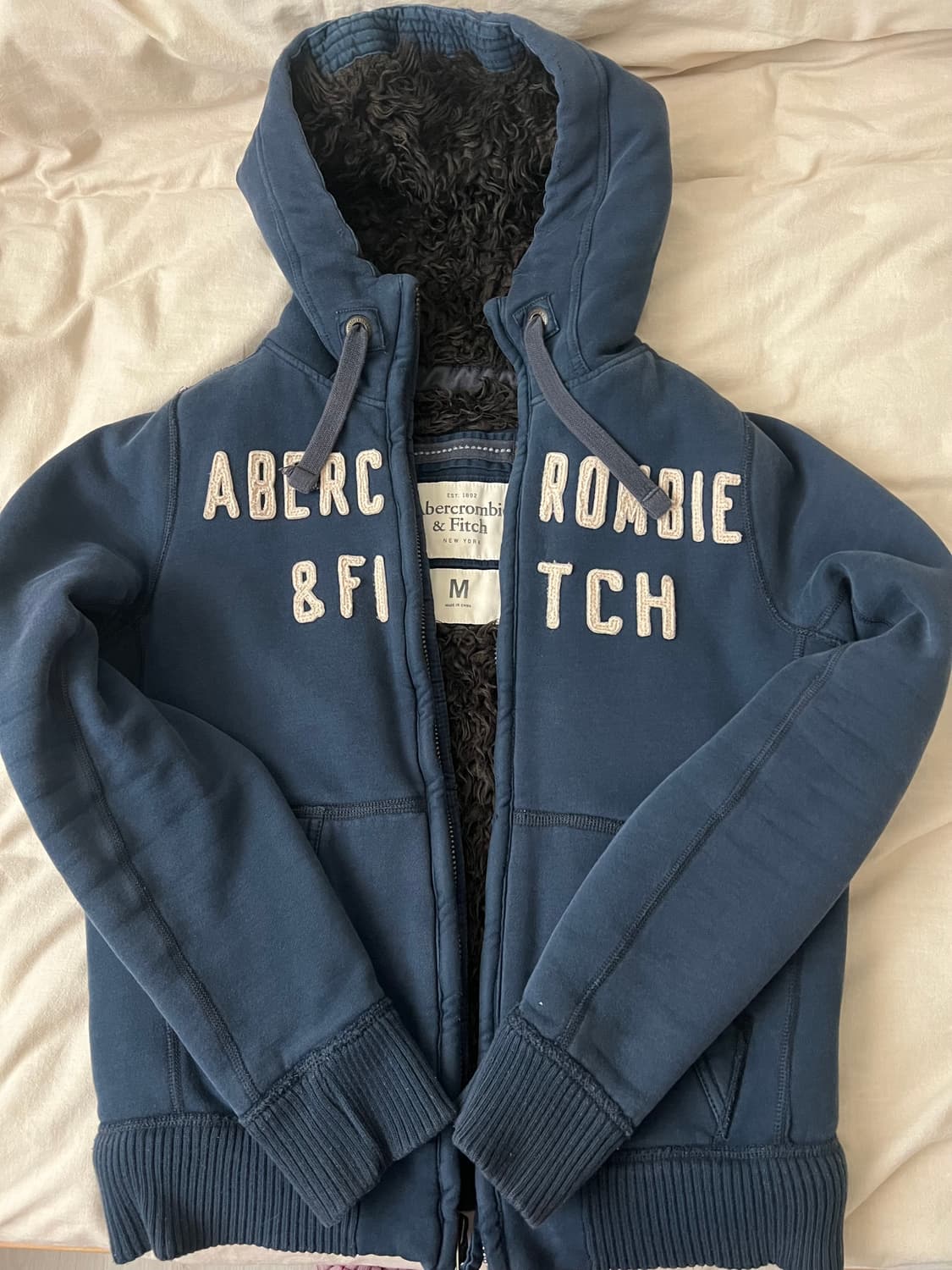 아베크롬비 울프죠 후드집업 네이비 M 상품이미지1