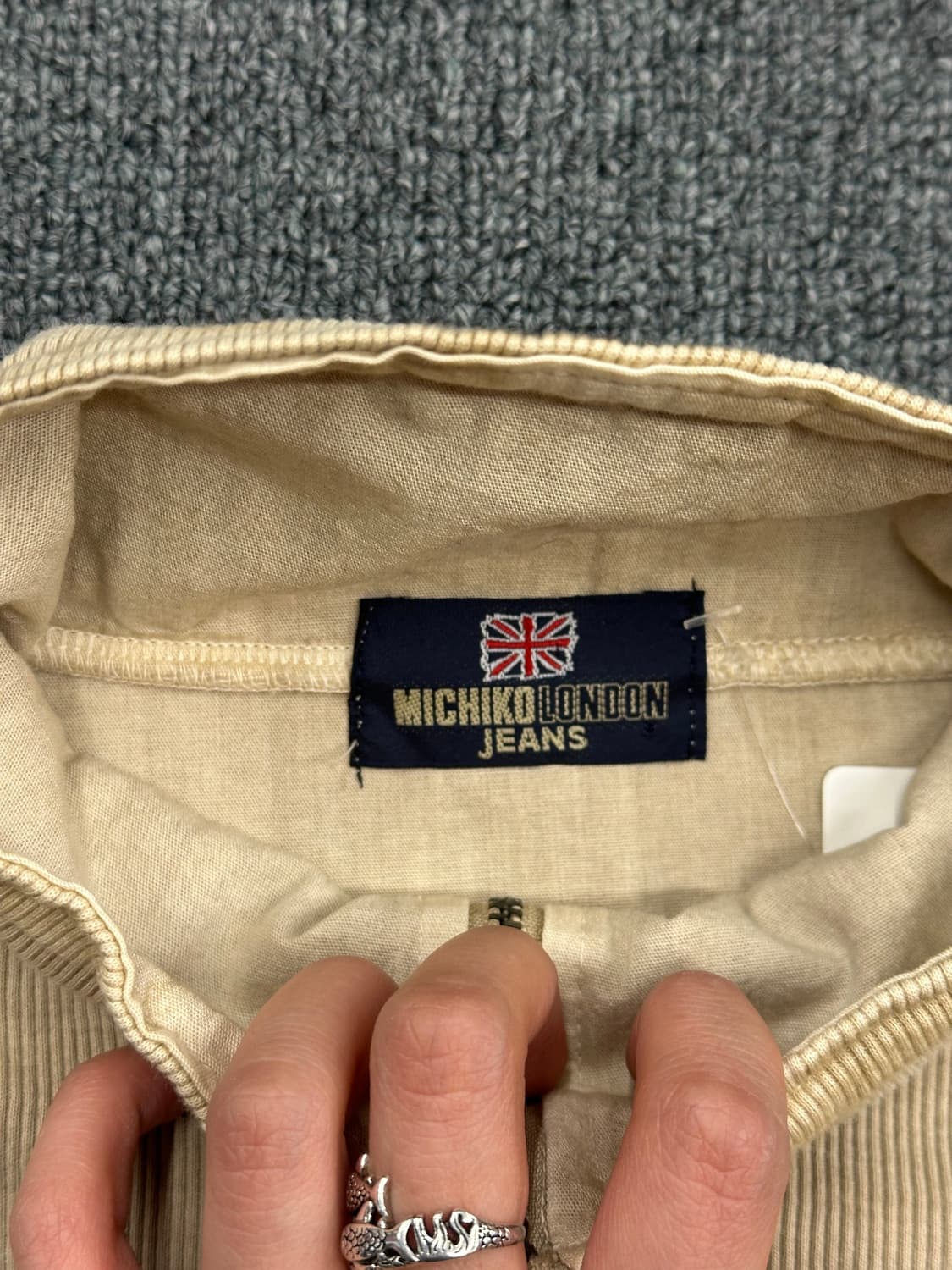 M)MICHIKO LONDON 빈티지 하프집업 코듀로이 롱슬리브 상품이미지5