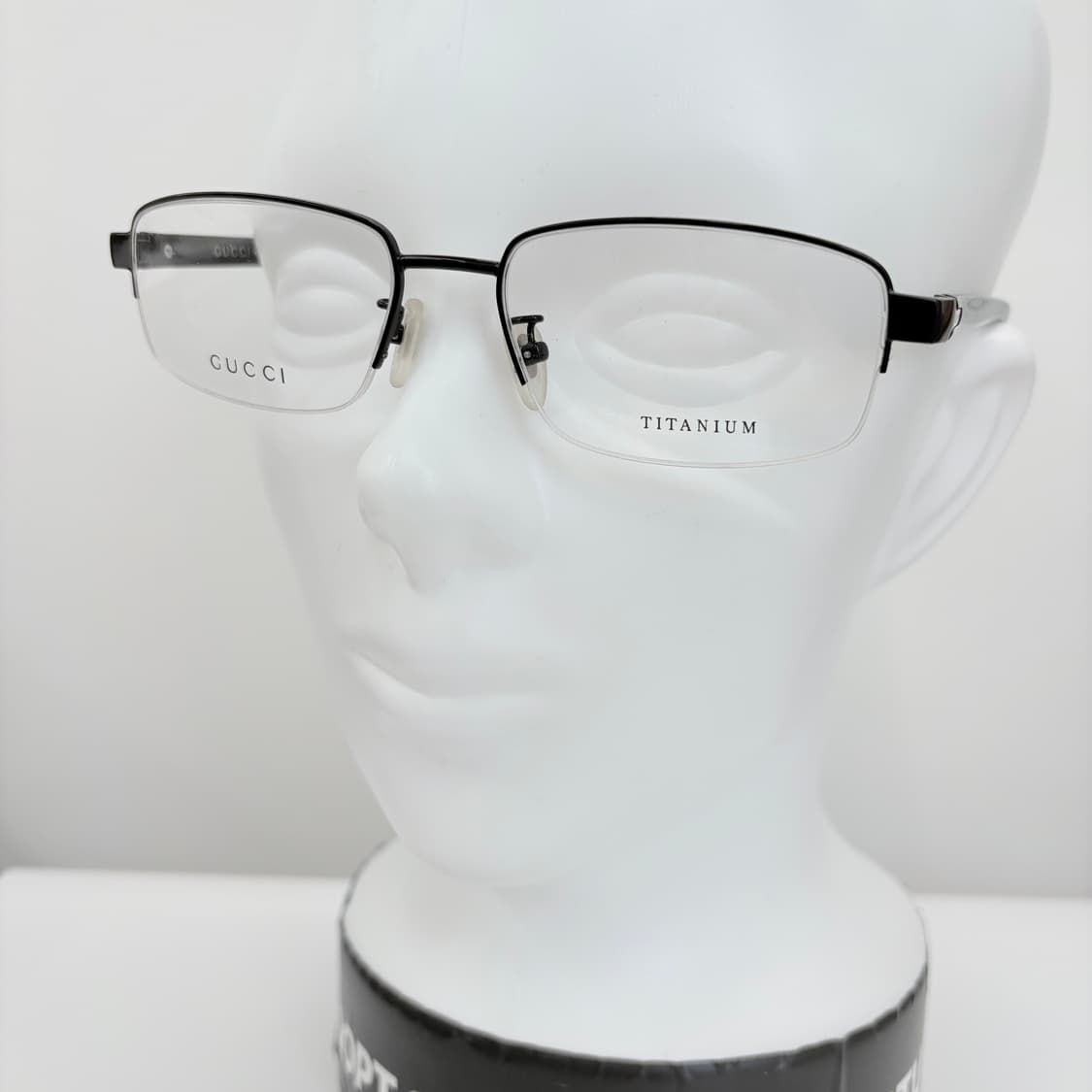 GUCCI 구찌 사각 블랙 반무테 상품이미지9