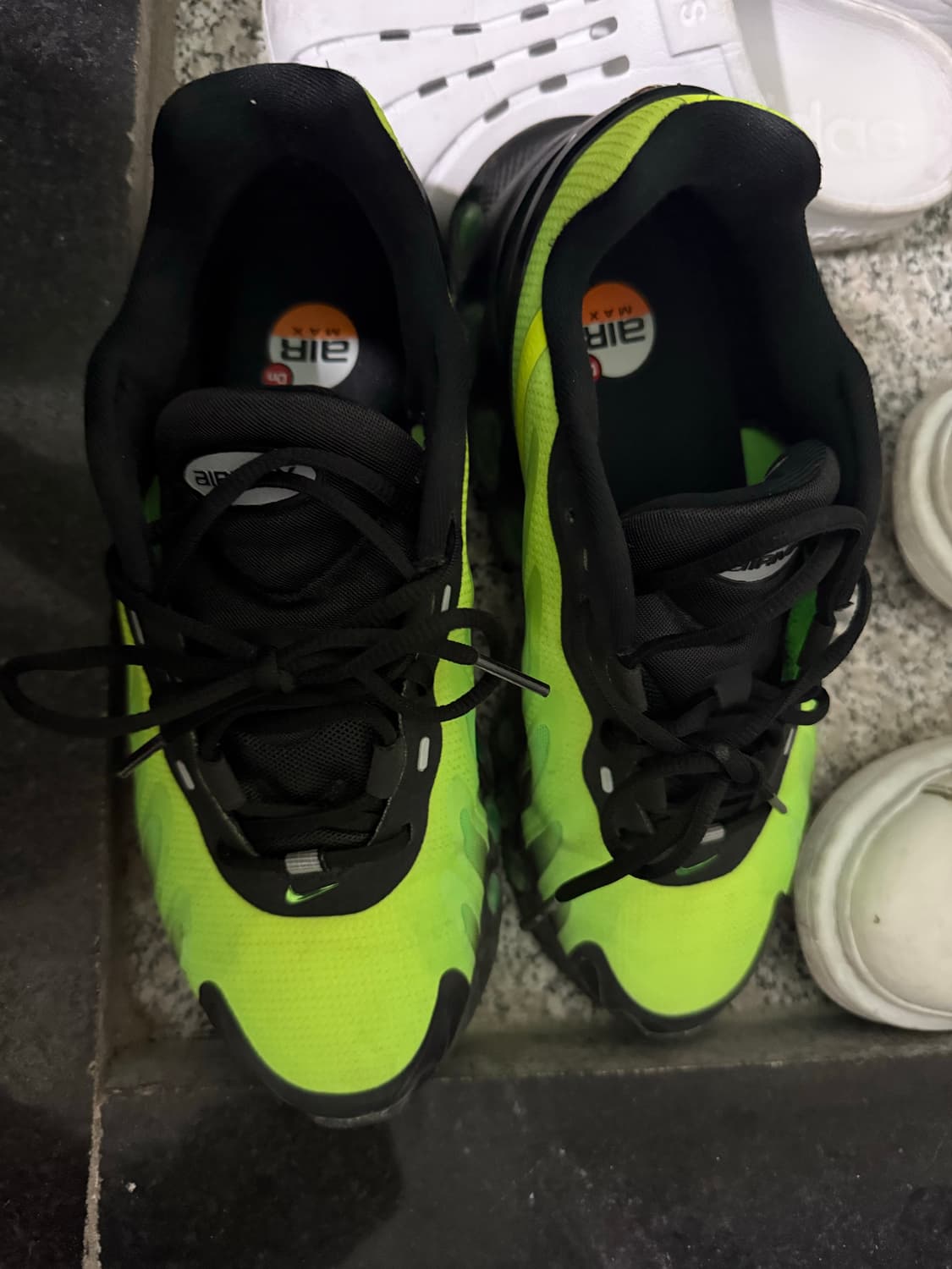 나이키 에어맥스 DN8 블랙 그린 스트라이크 240 상품이미지3