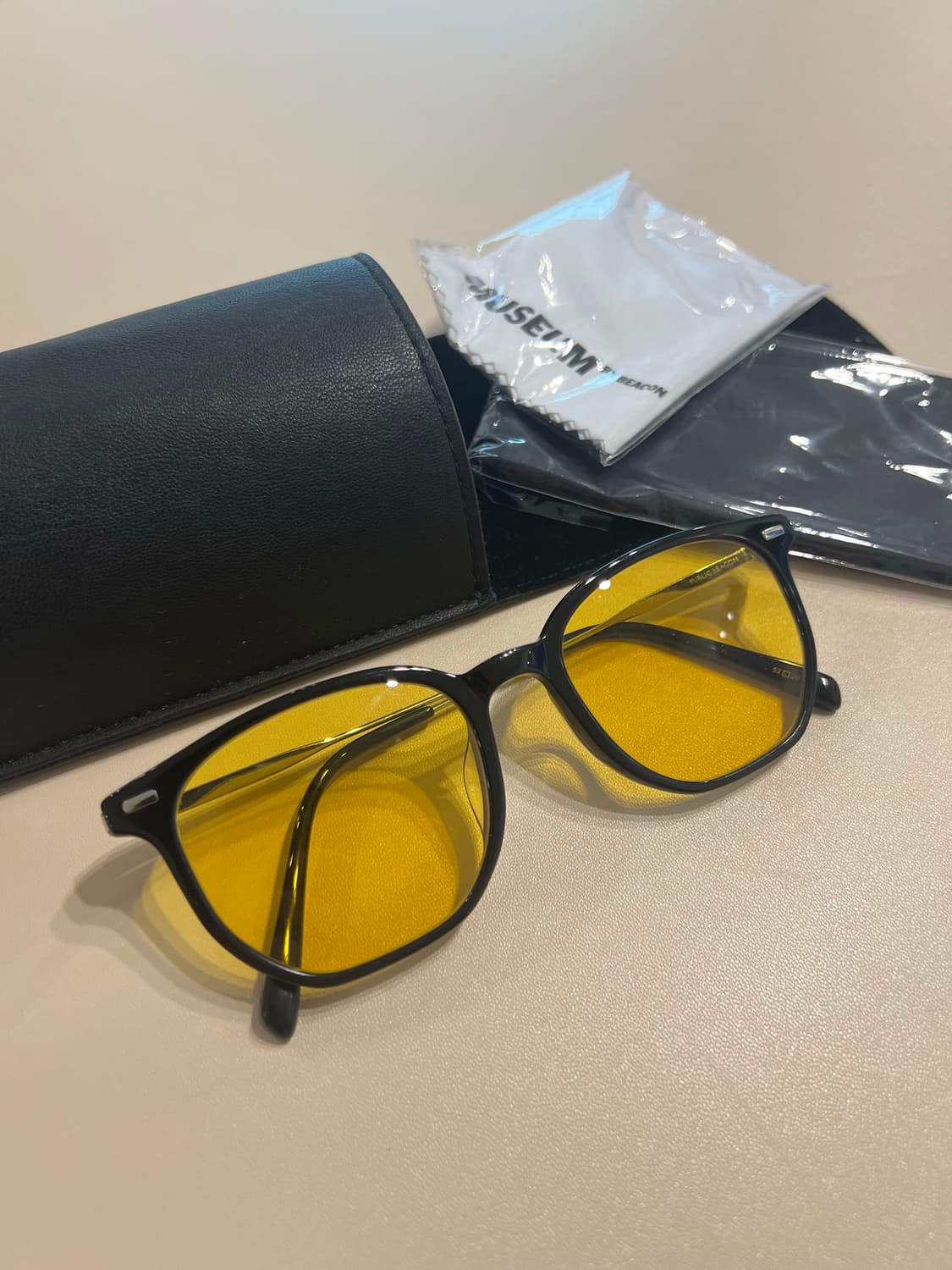 퍼블릭비컨 세린serene 옐로우 틴트 선글라스 상품이미지1